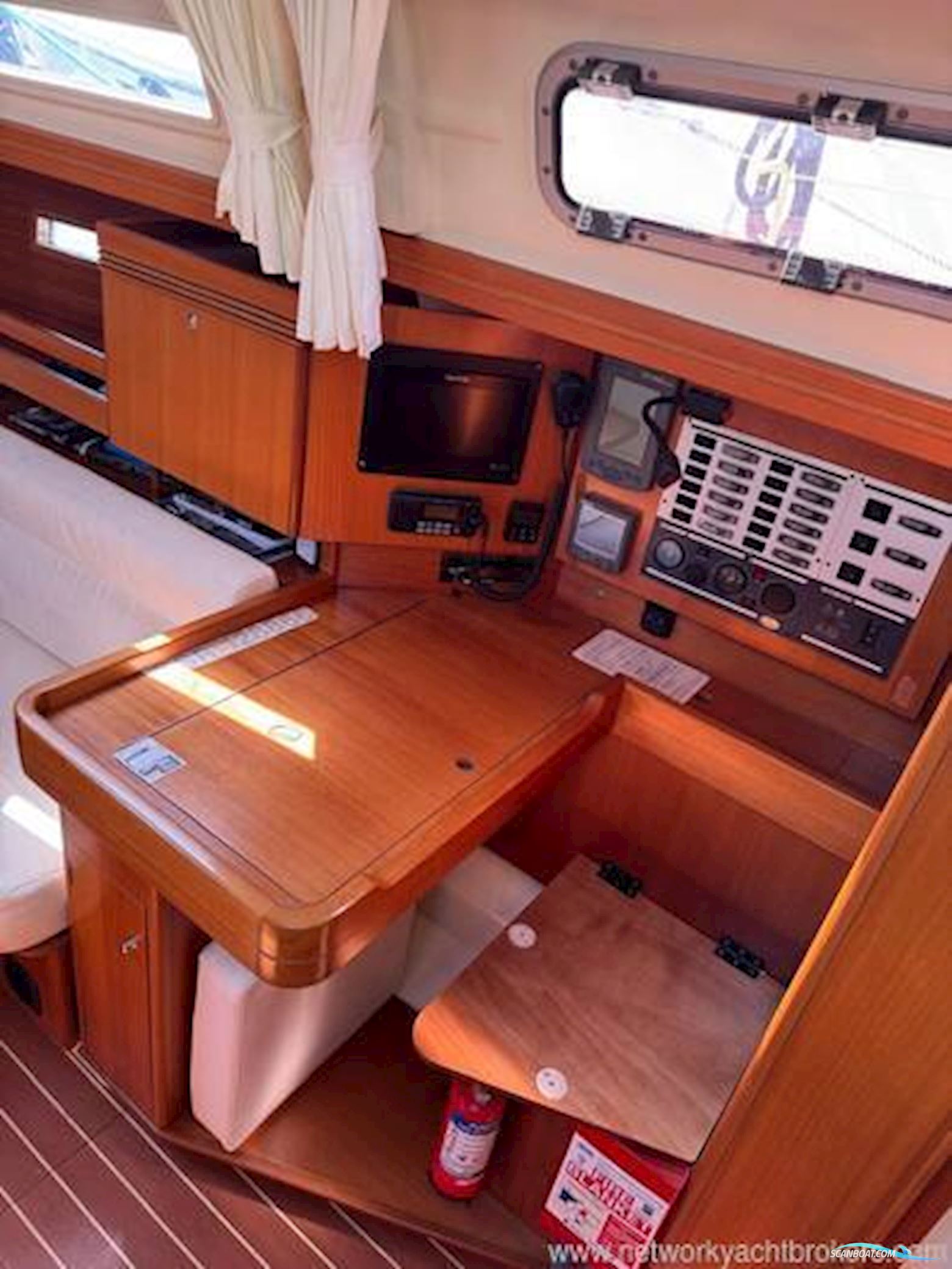 Dufour 34