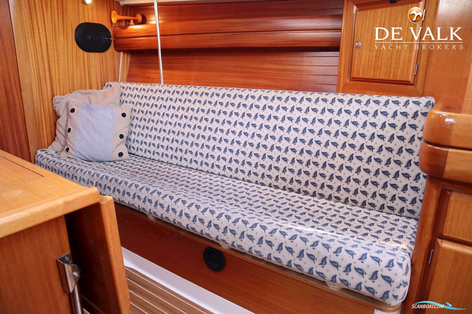 Dufour 35 Classic