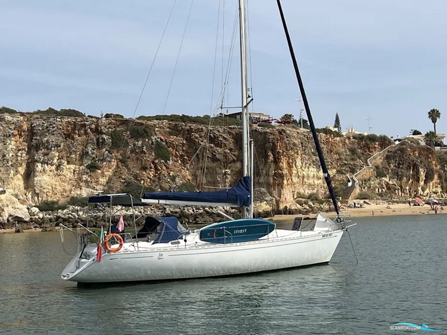 Dufour 38 Classic