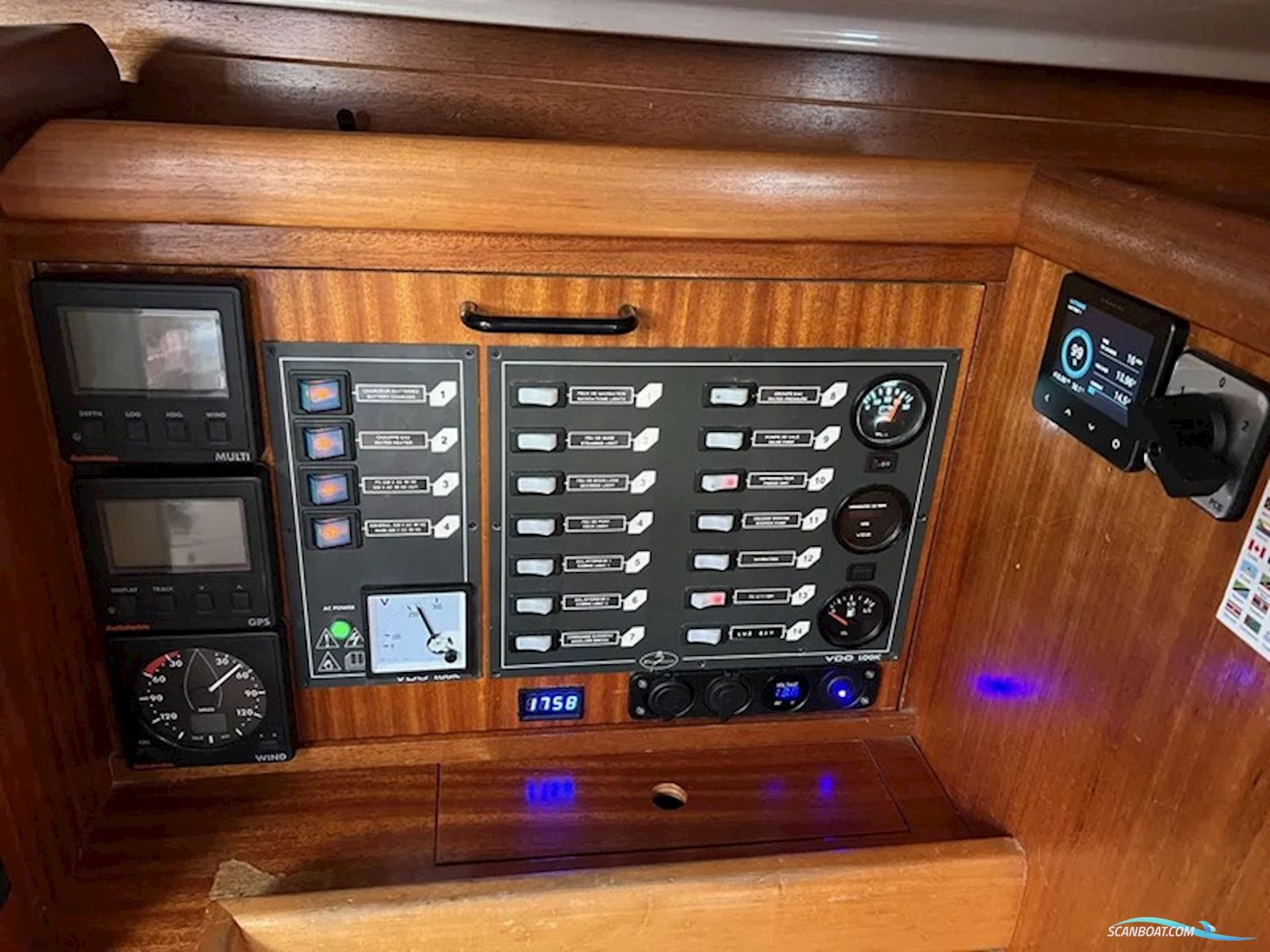 Dufour 38 Classic
