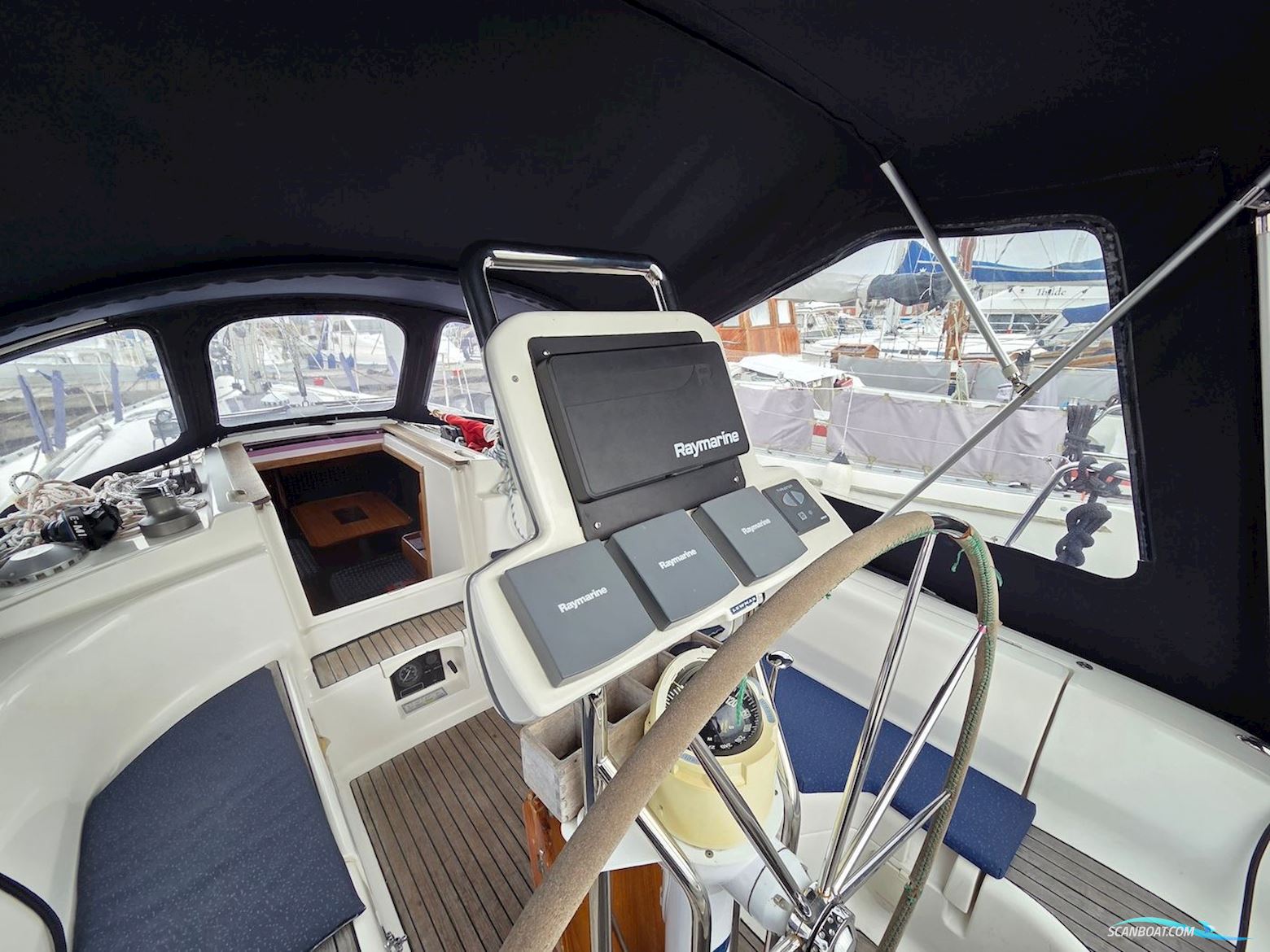 Dufour 38 Classic