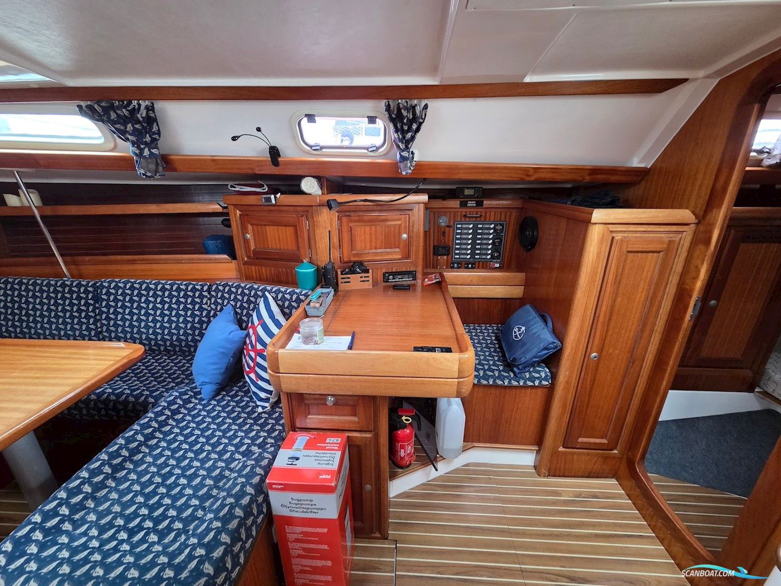 Dufour 38 Classic