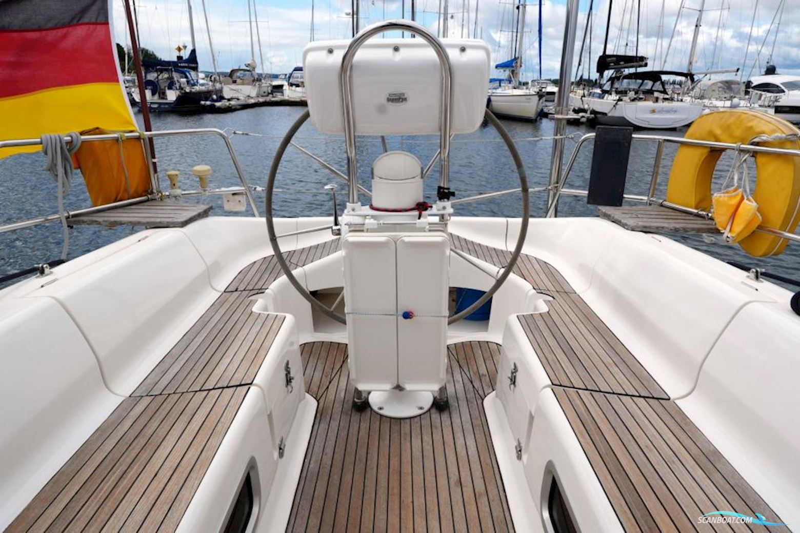Dufour 38 Classic