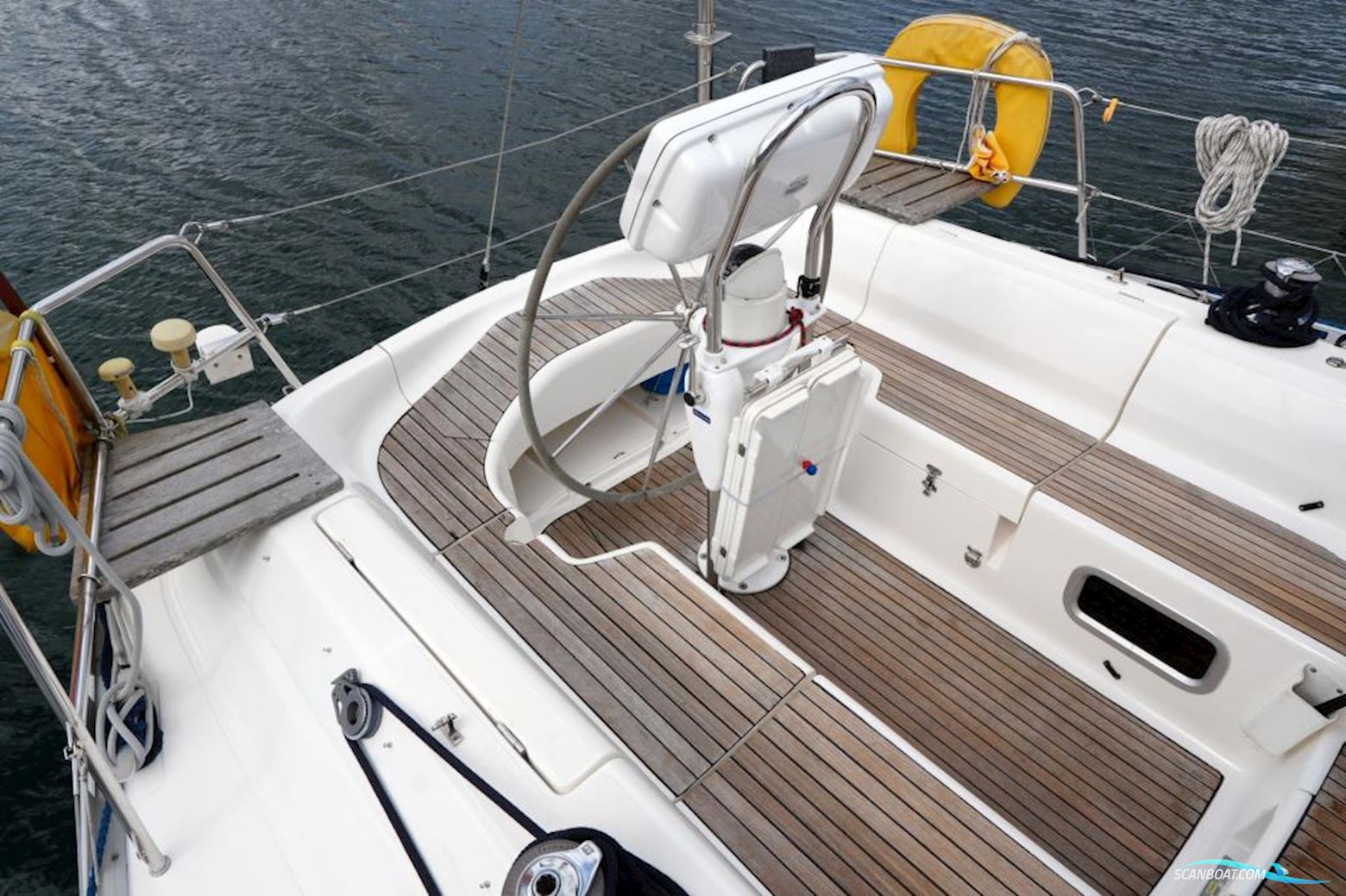 Dufour 38 Classic