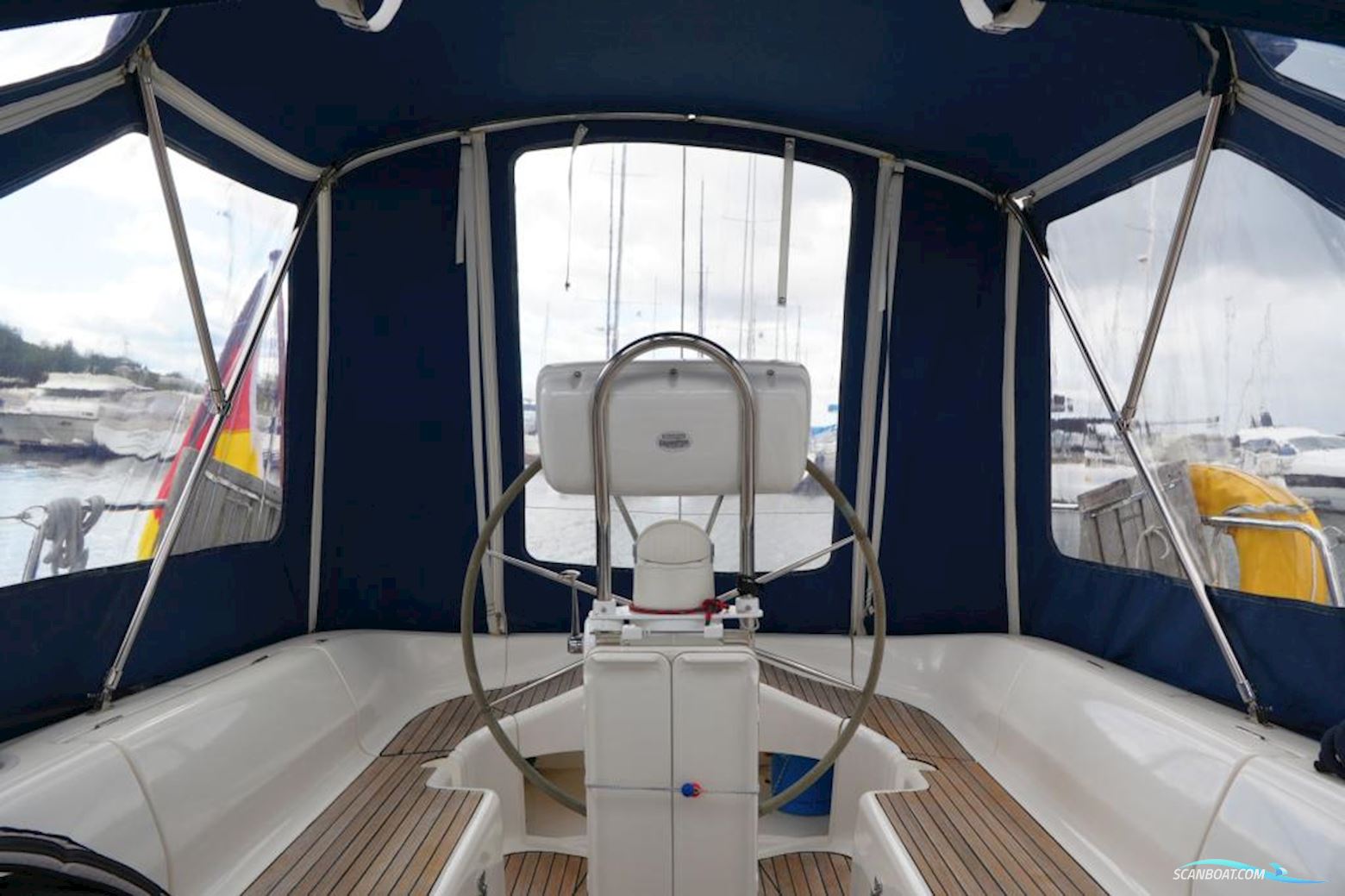 Dufour 38 Classic