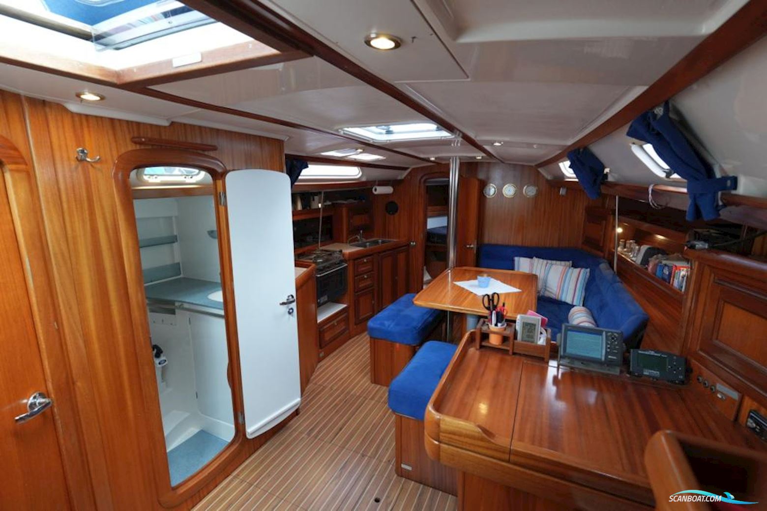 Dufour 38 Classic