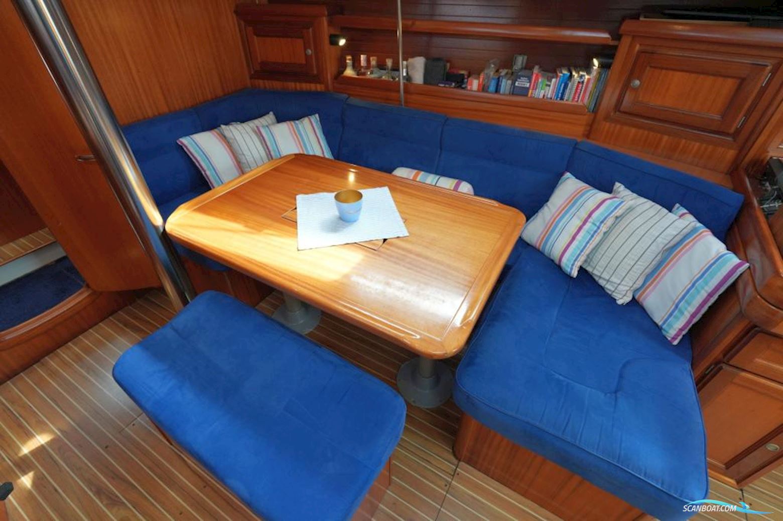 Dufour 38 Classic