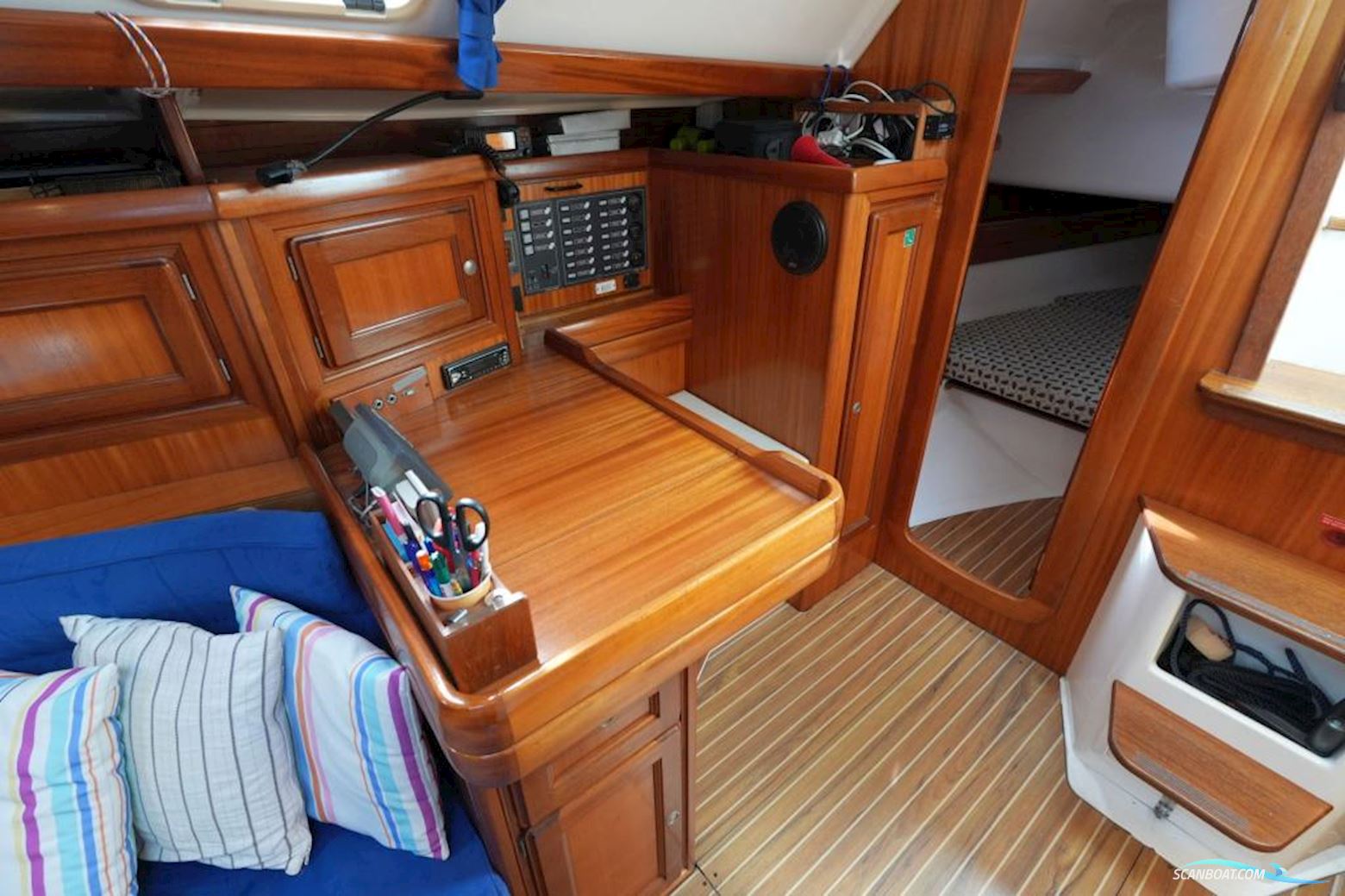 Dufour 38 Classic