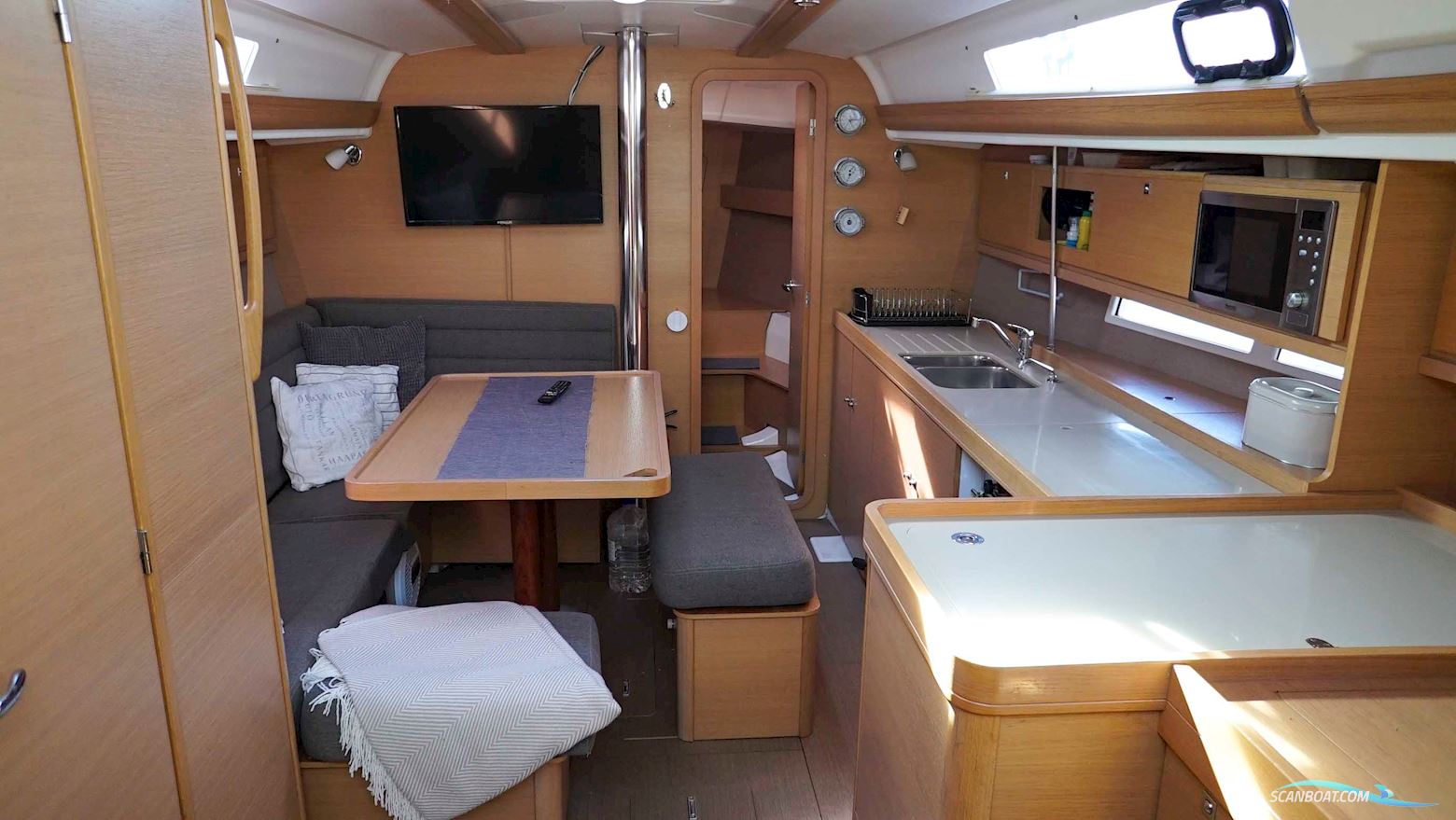 Dufour 380 Grand Large