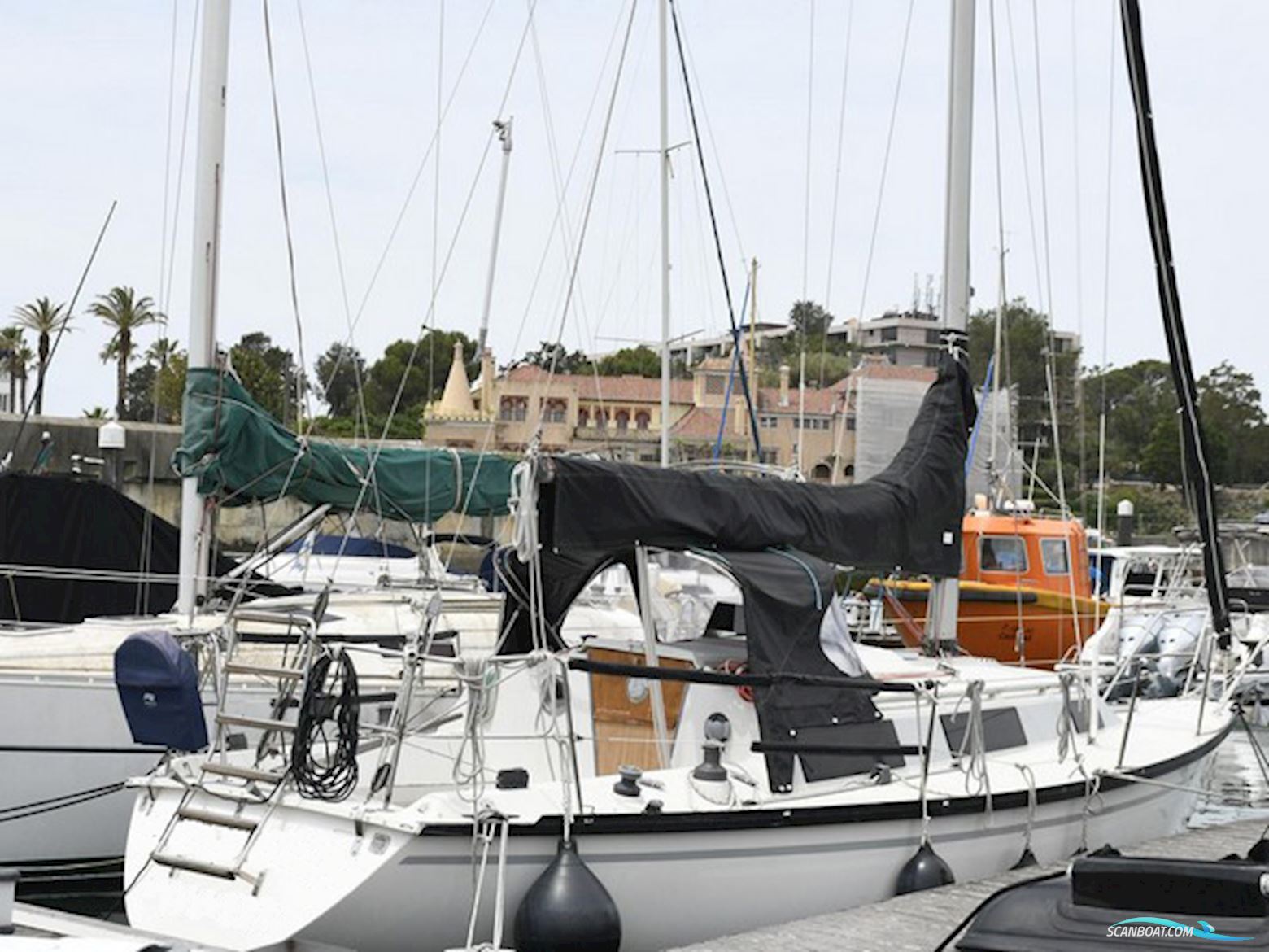Dufour 3800
