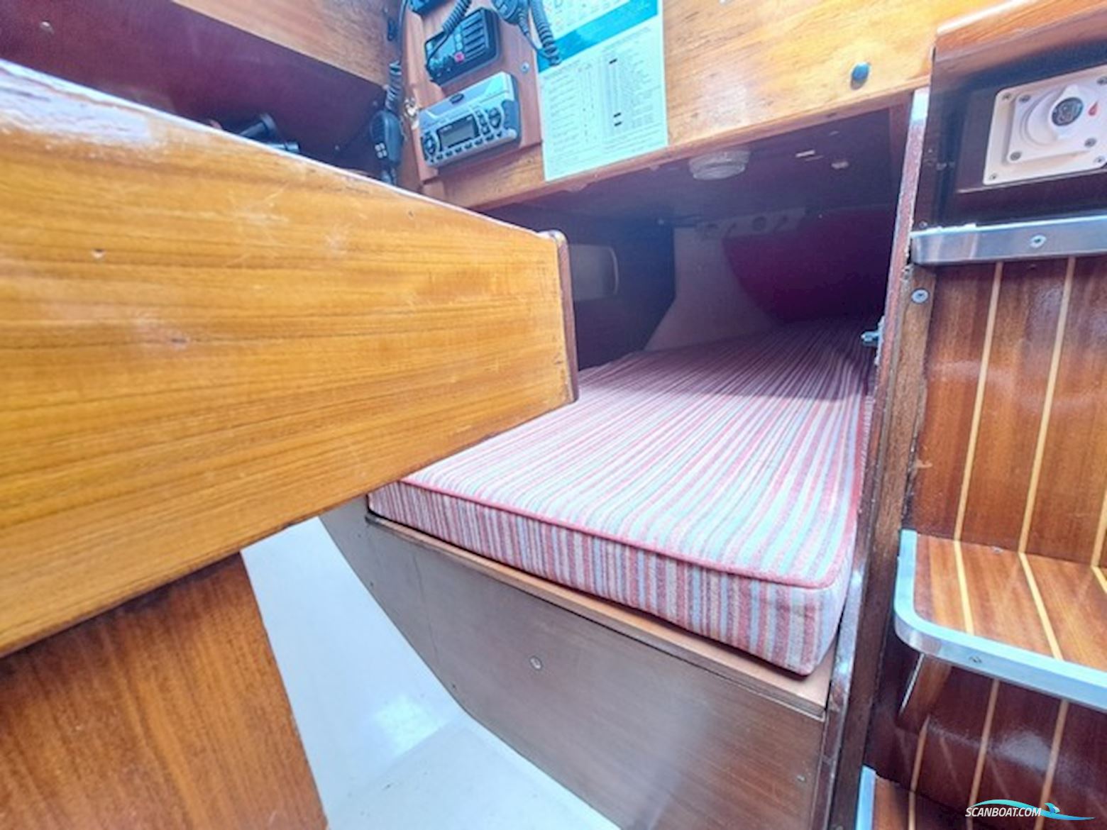 Dufour 3800