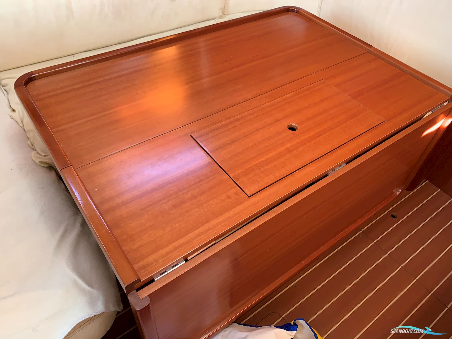 Dufour 40 Performance