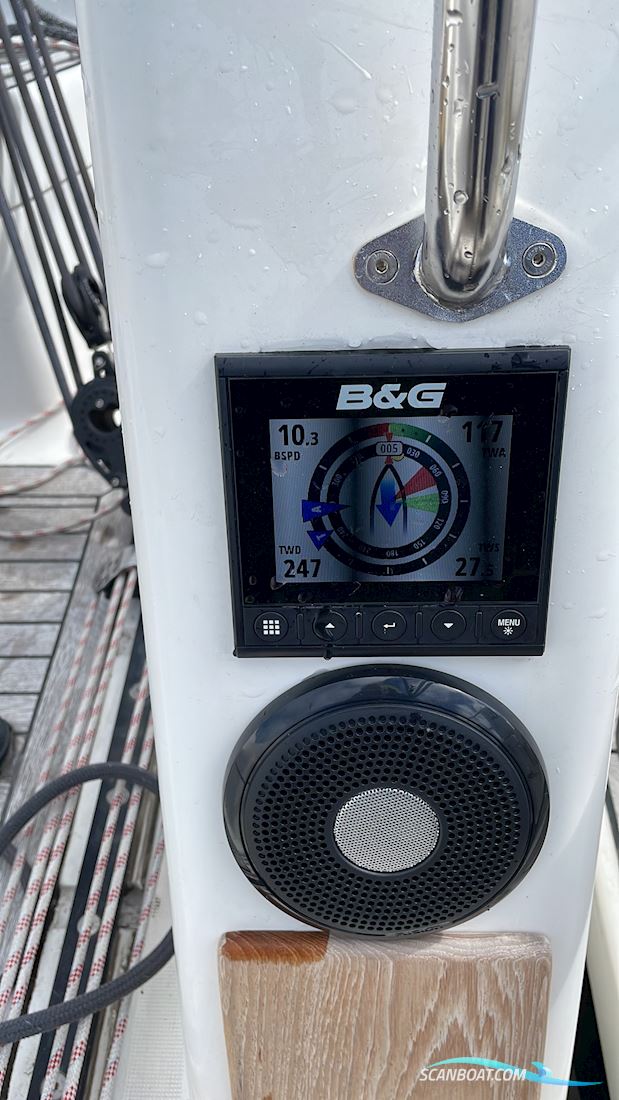 Dufour 40 Performance