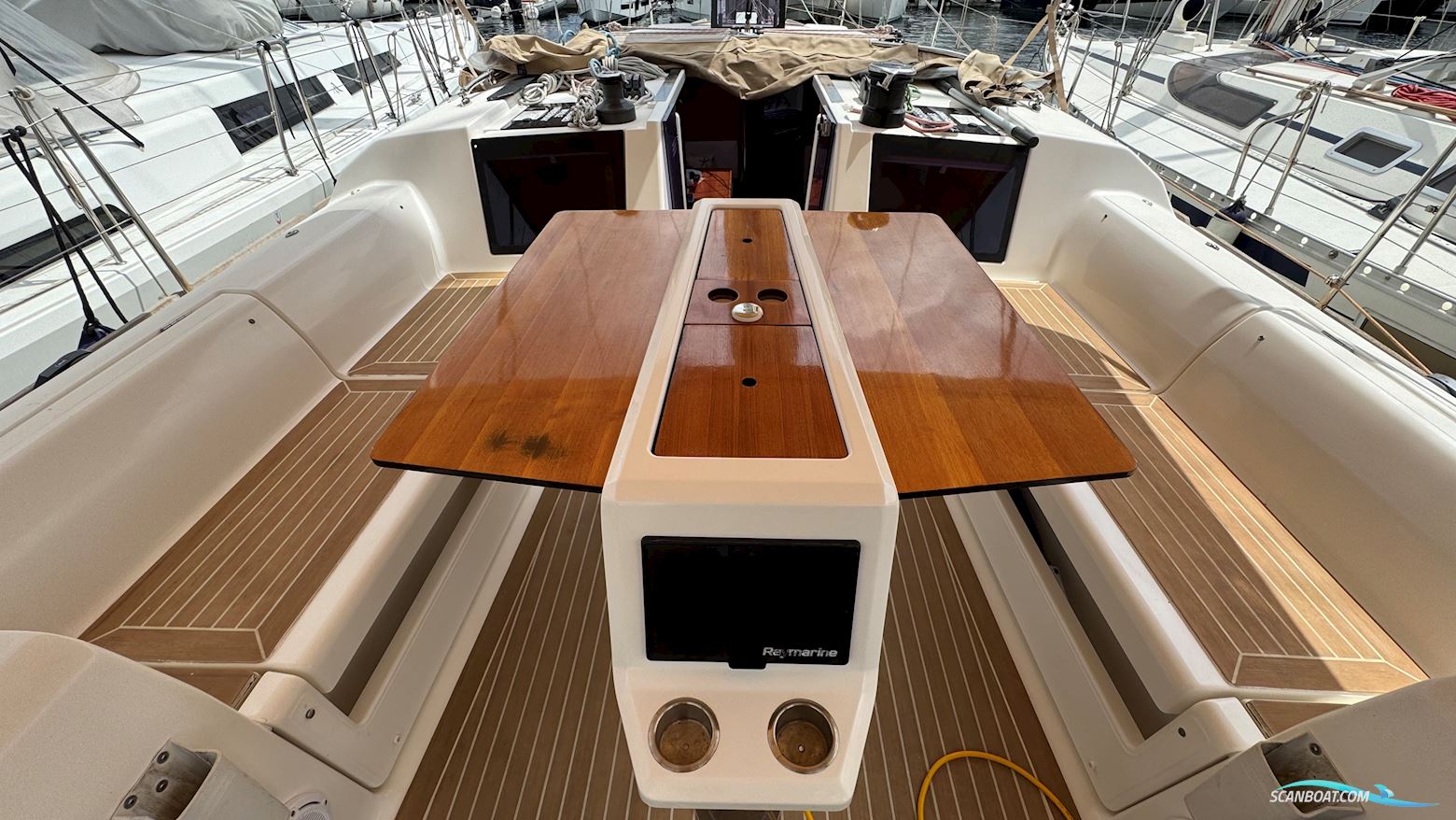 Dufour 410 Grand Large