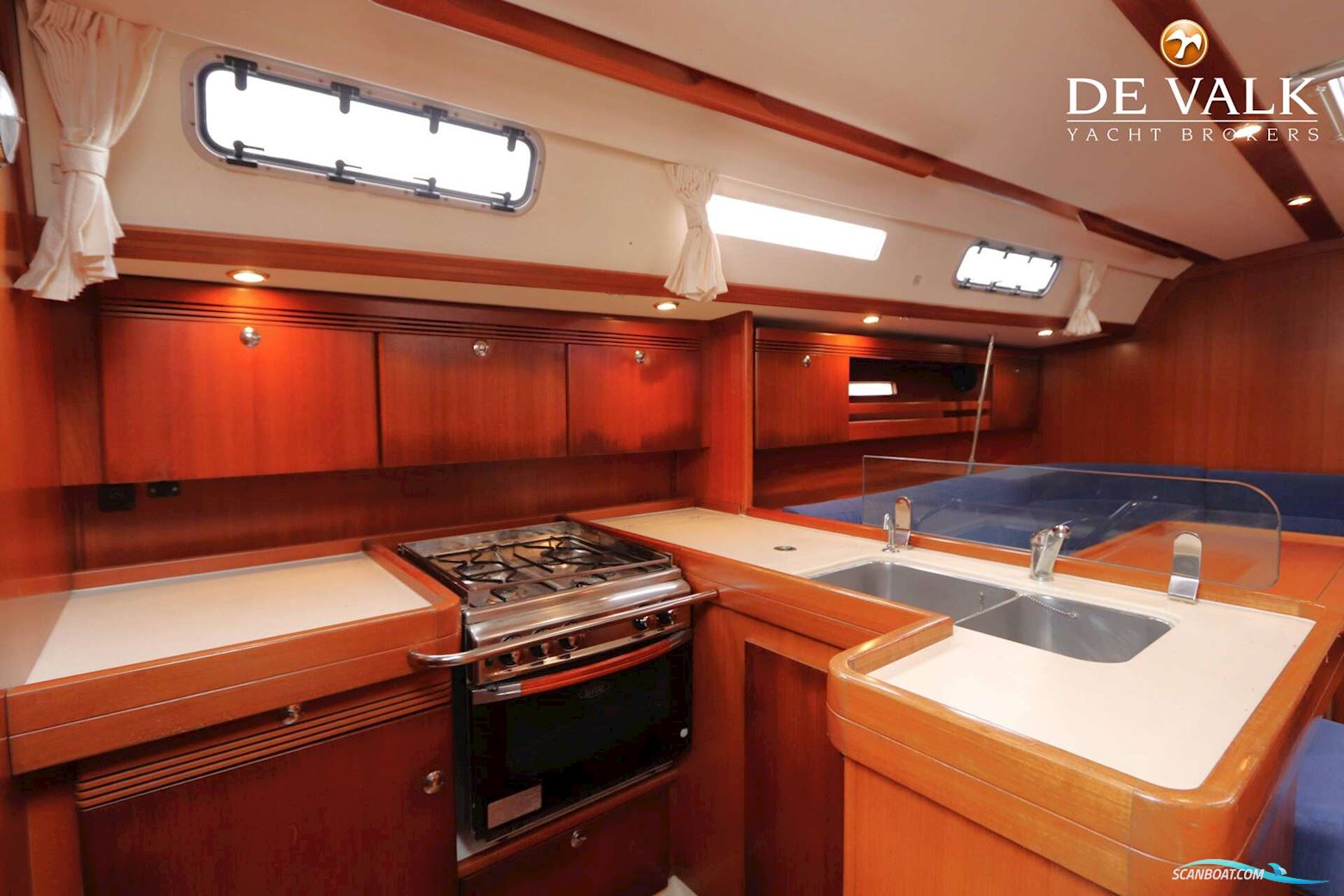 Dufour 44 Performance