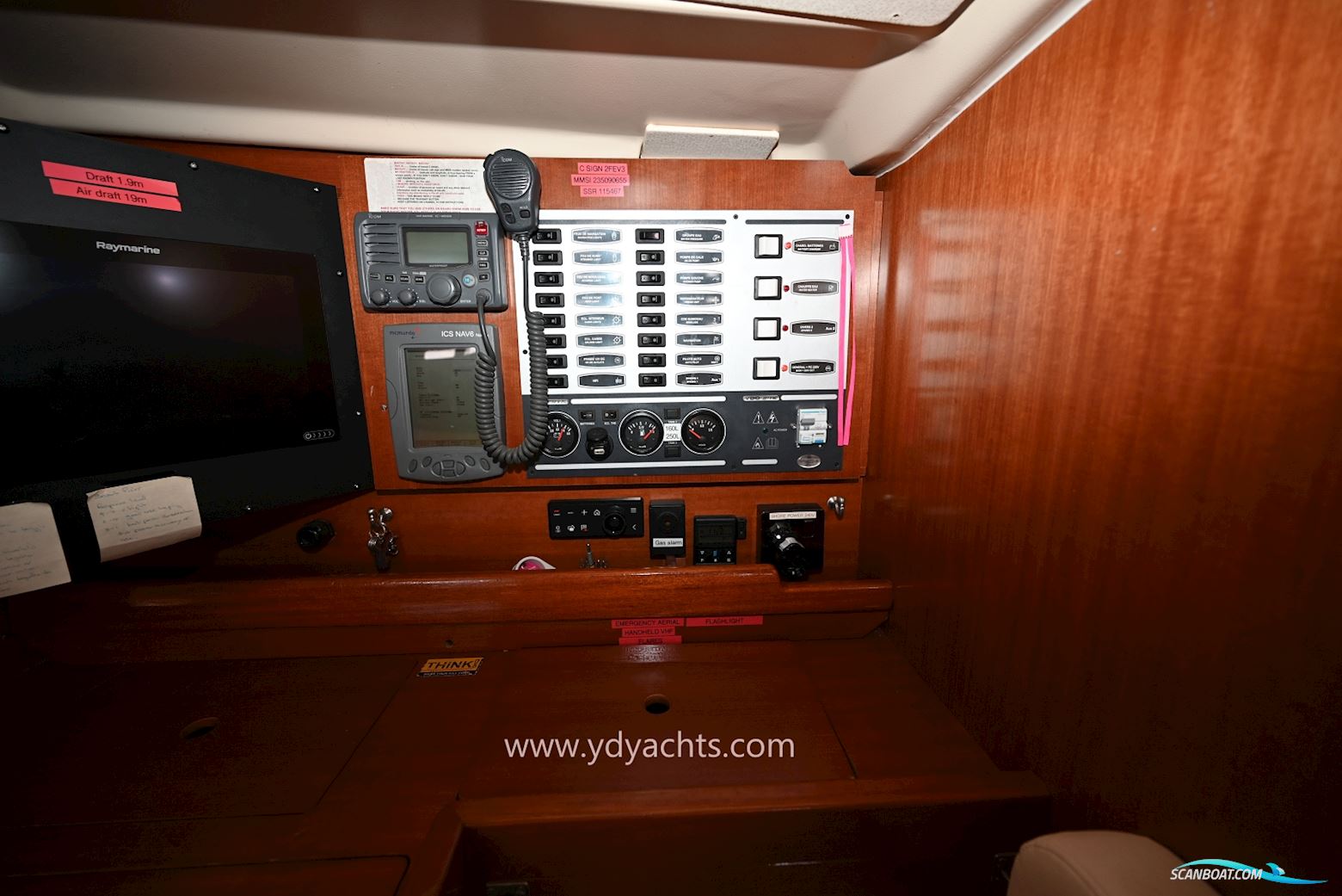 Dufour 44 Performance