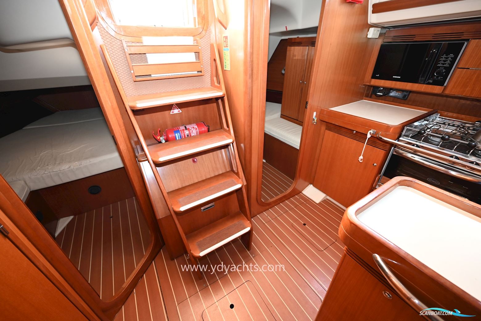 Dufour 44 Performance