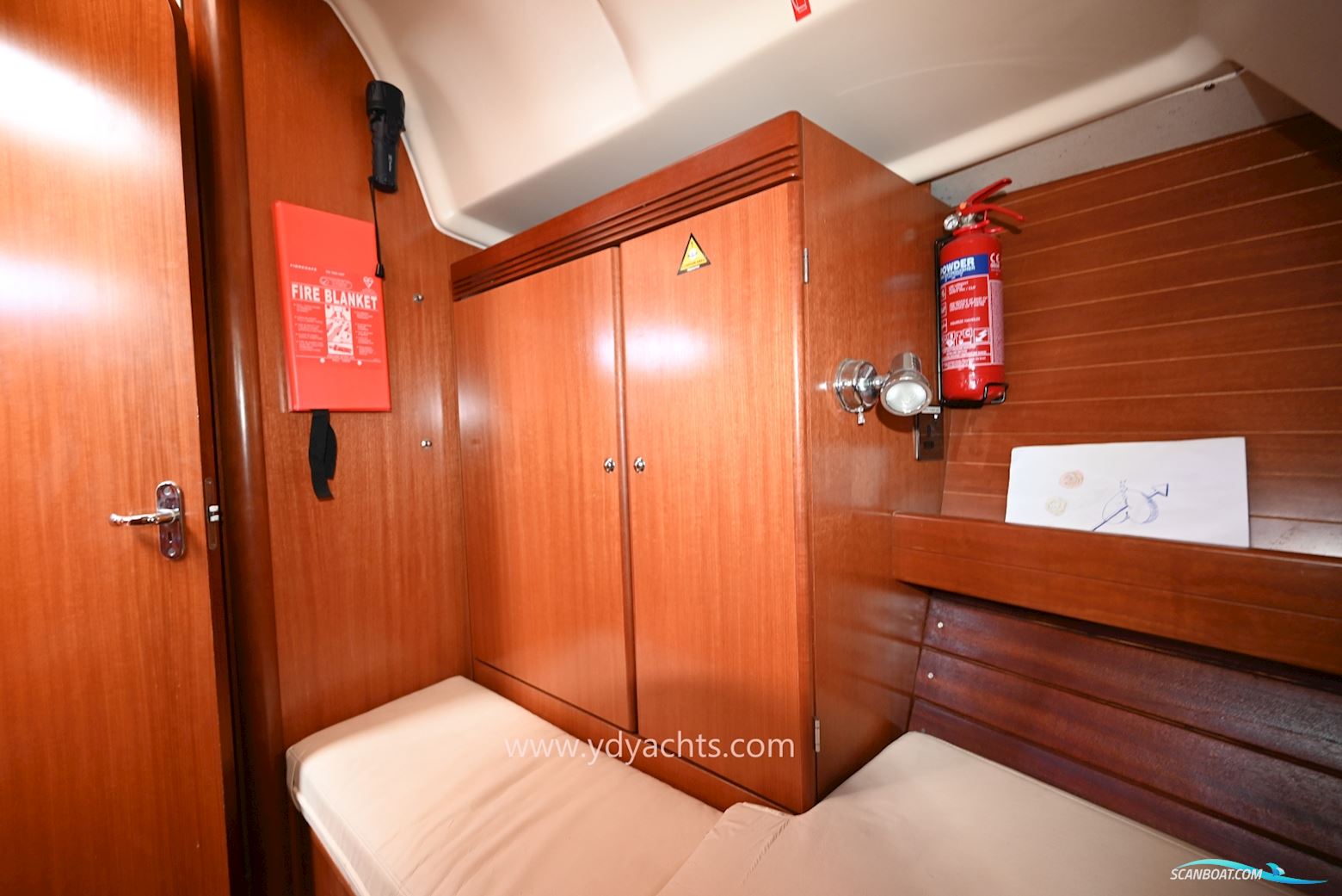 Dufour 44 Performance