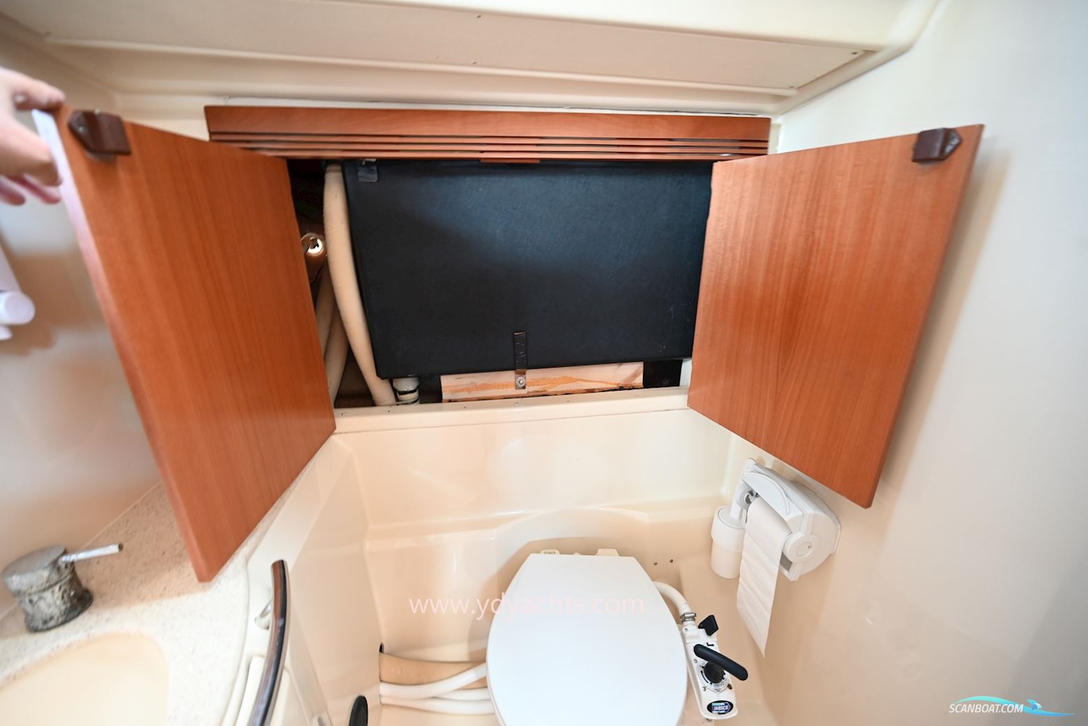 Dufour 44 Performance