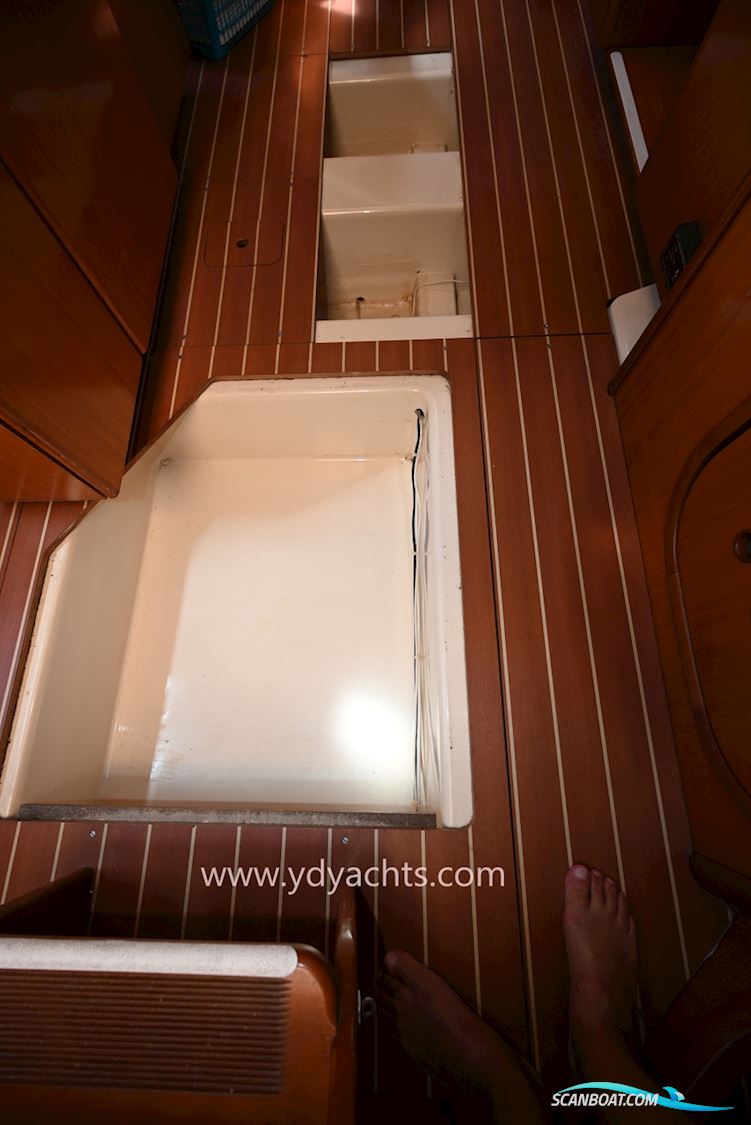 Dufour 44 Performance