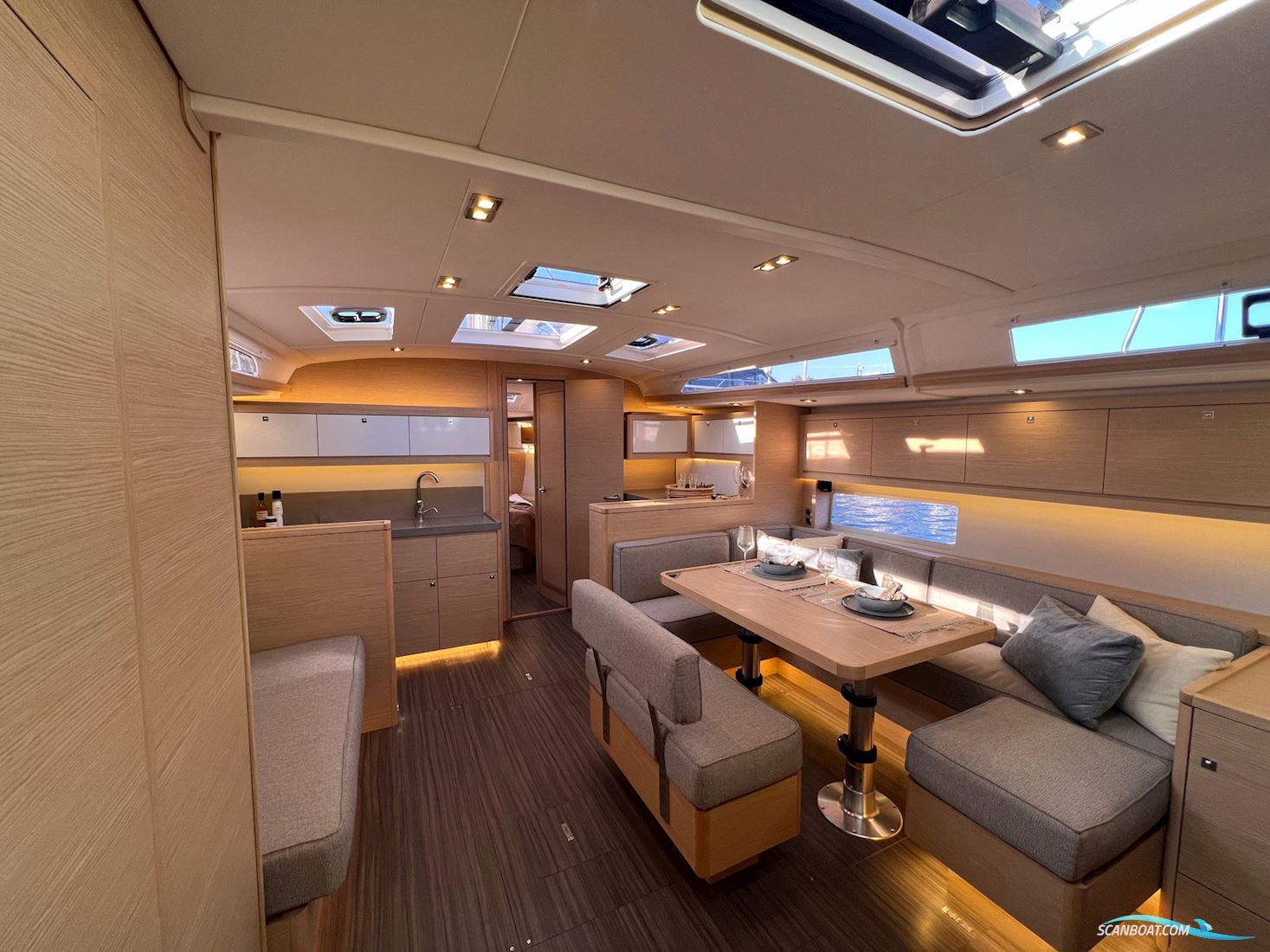 Dufour 470