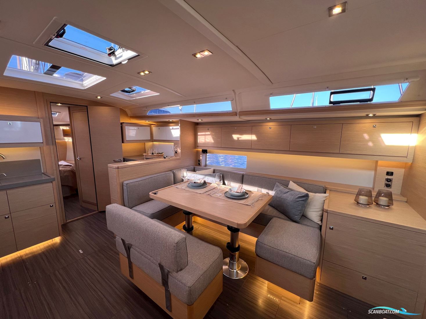 Dufour 470