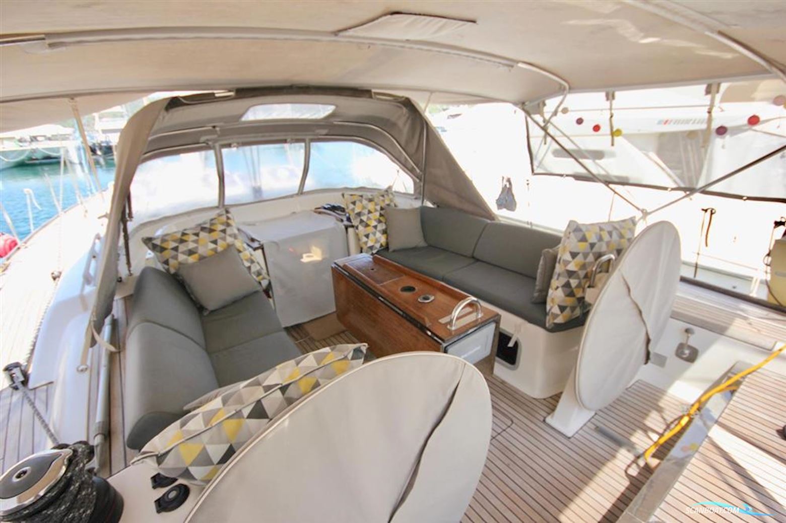 Dufour 525 GL