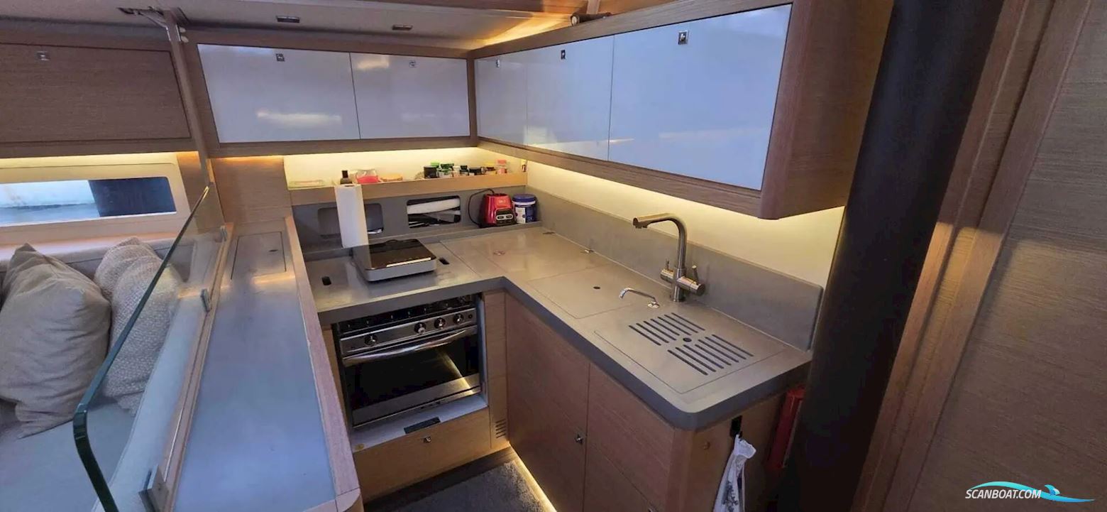Dufour 530