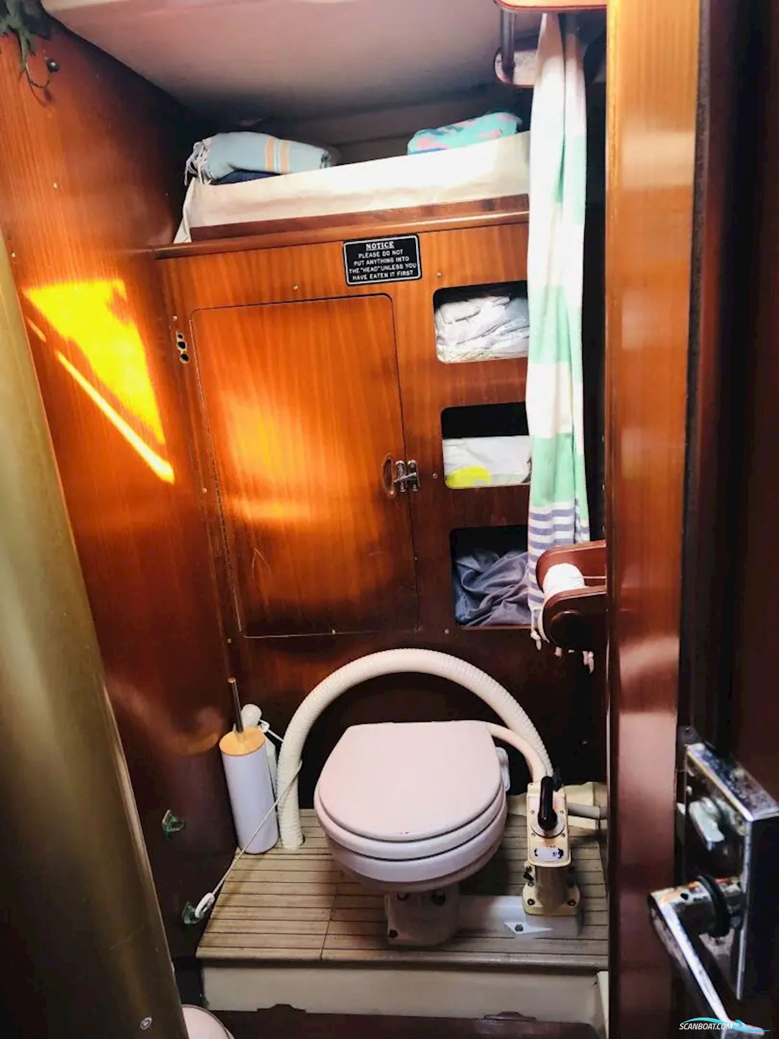 Dufour Apogee 35