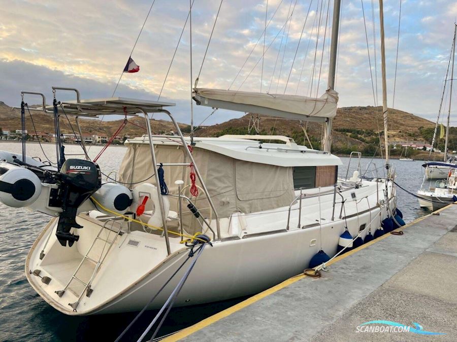 Dufour Atoll 43 Owner's Version