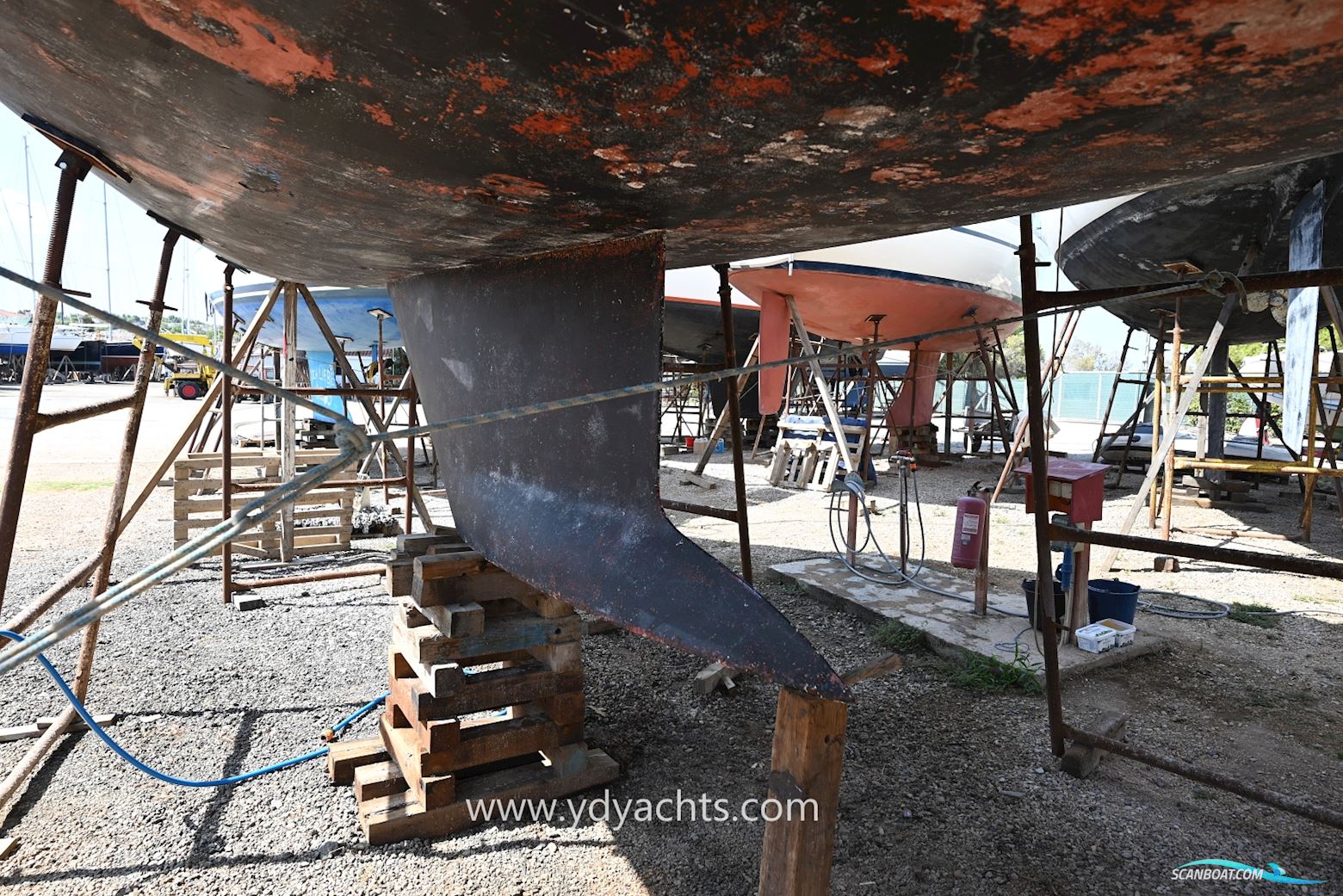 Dufour Atoll 43 Owner's Version