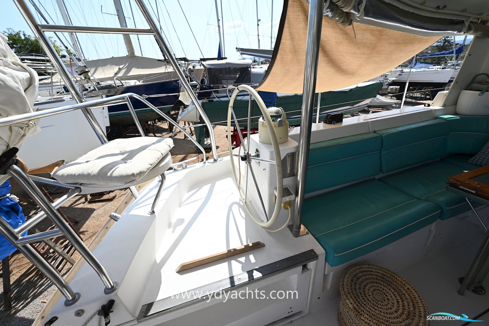 Dufour Atoll 43 Owner's Version