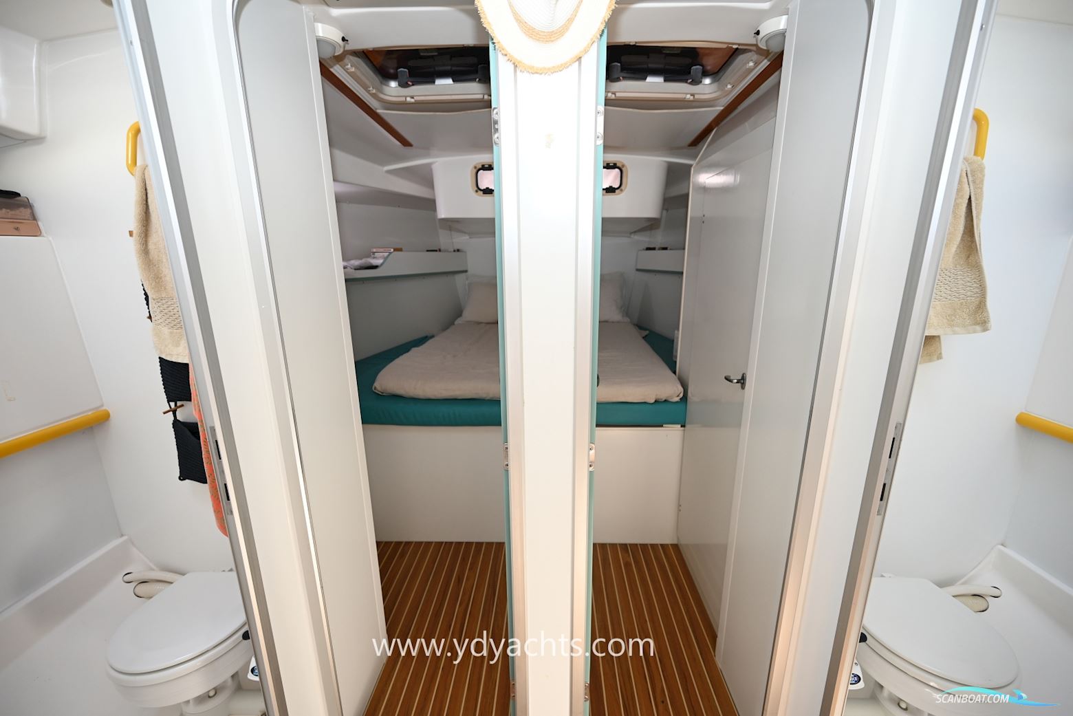 Dufour Atoll 43 Owner's Version