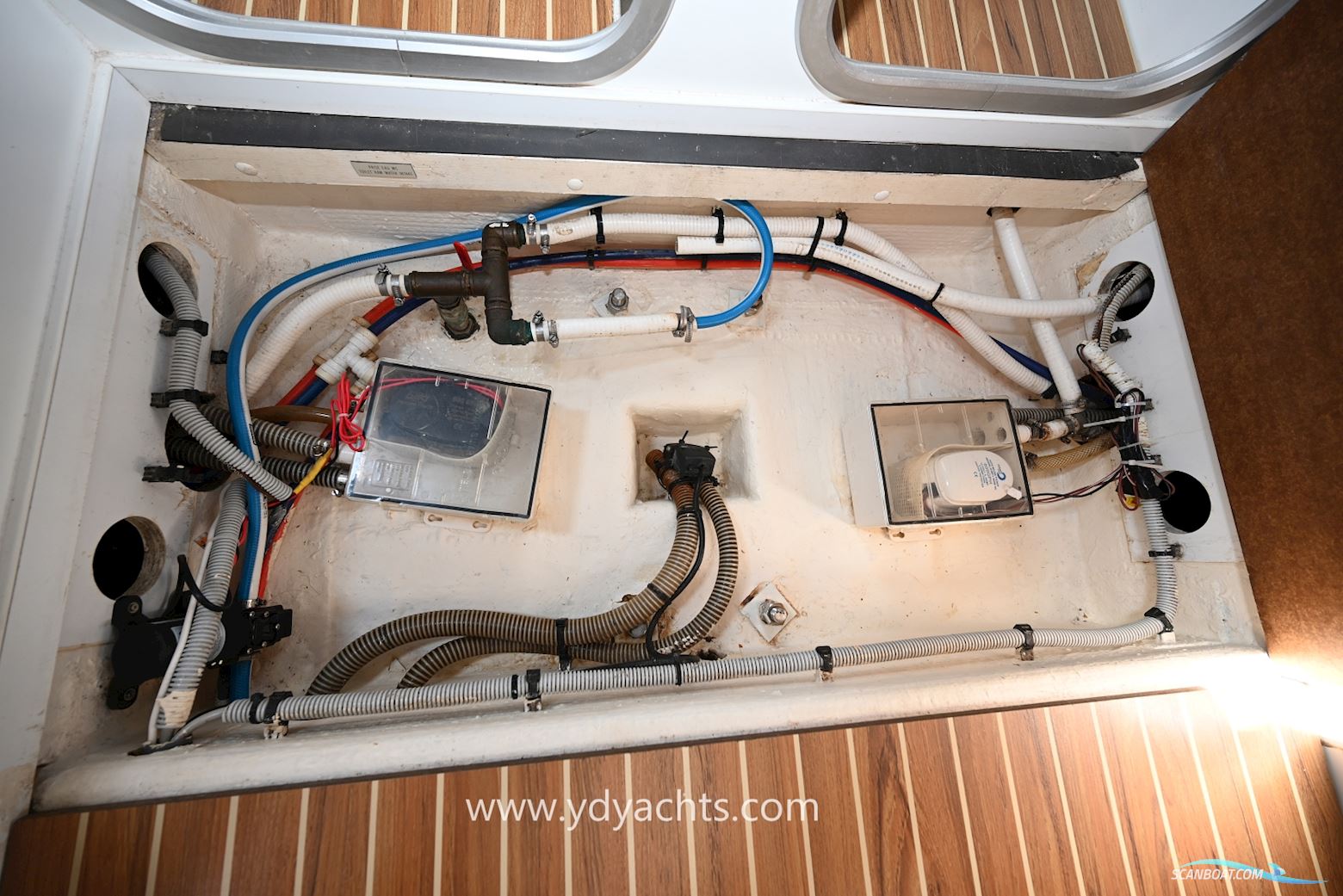 Dufour Atoll 43 Owner's Version