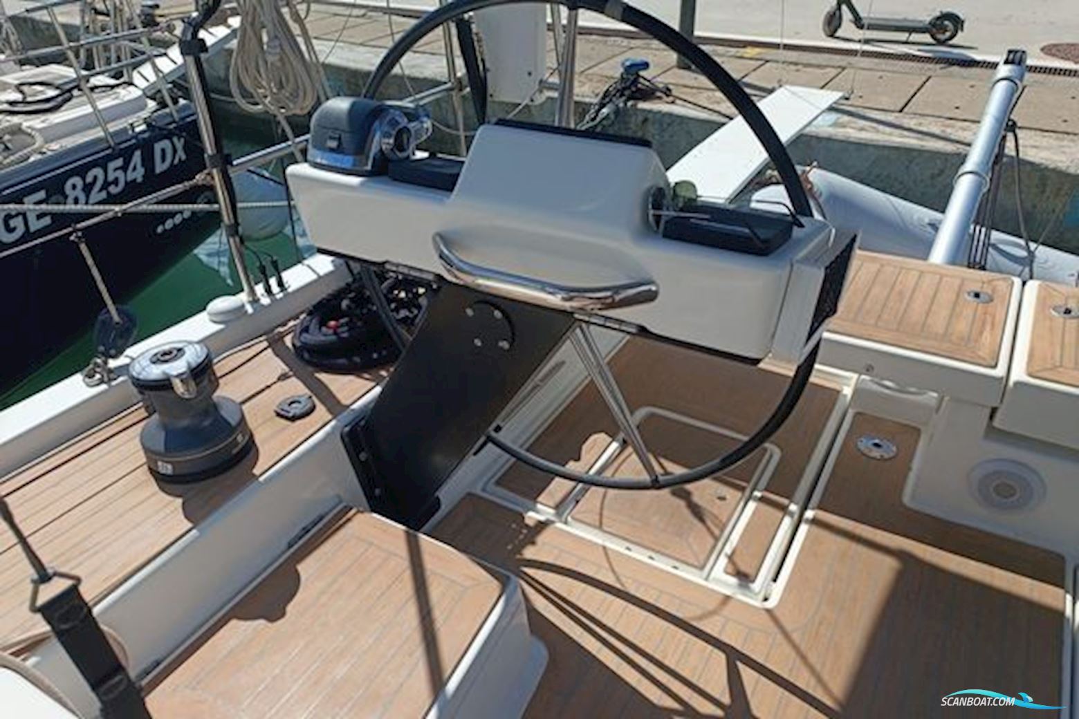 Dufour Yachts 530