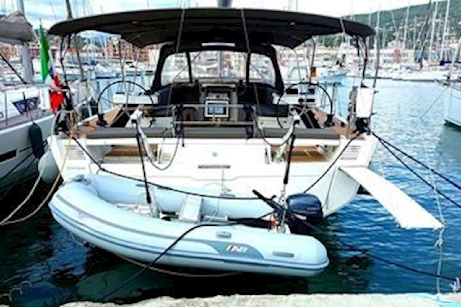 Dufour Yachts 530