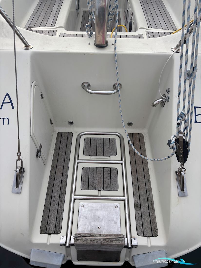 Elan 331