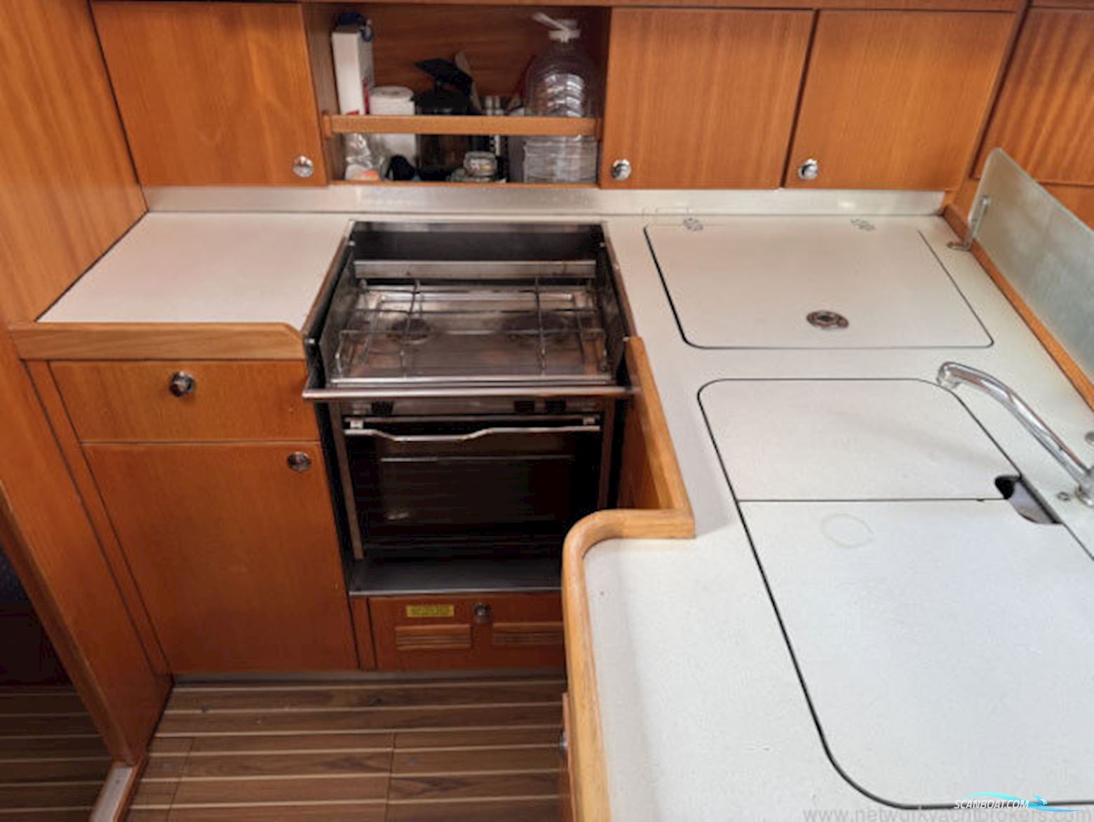 Elan Marine 384 Impression