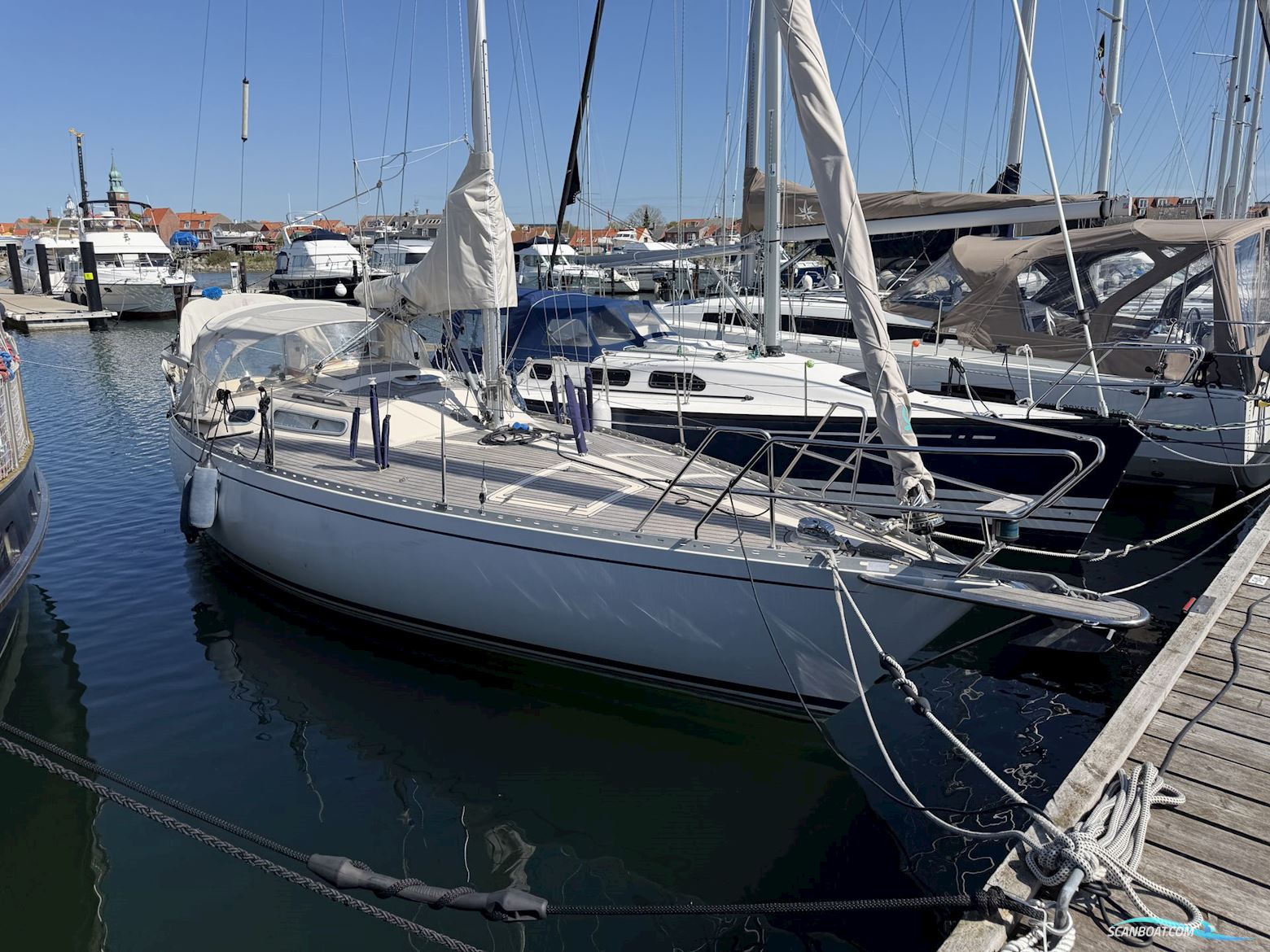 Fandango 32 Zeilboten 1982, met Sole Mini 26 motor, Denemarken
