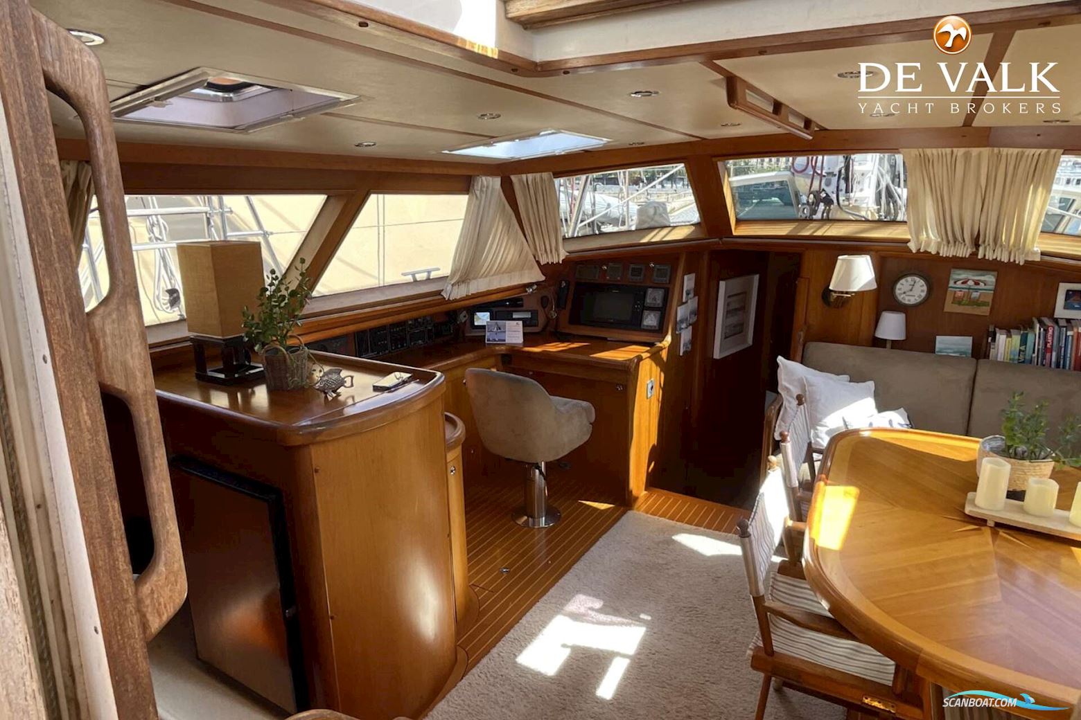 Farr 63 Pilot House