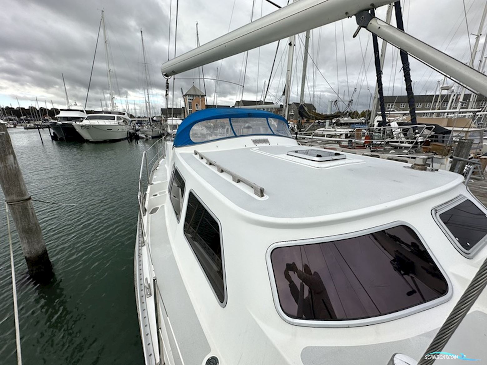 Finnrose 45 Deck saloon