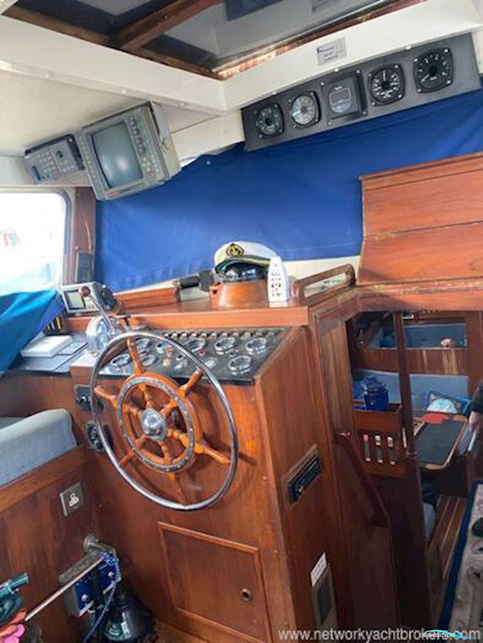 Fisher 37