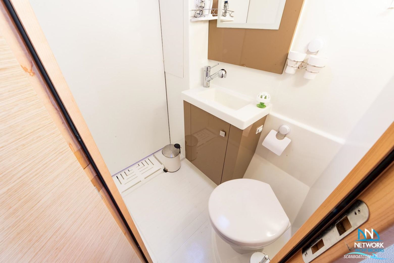 Fountaine Pajot Astrea 42