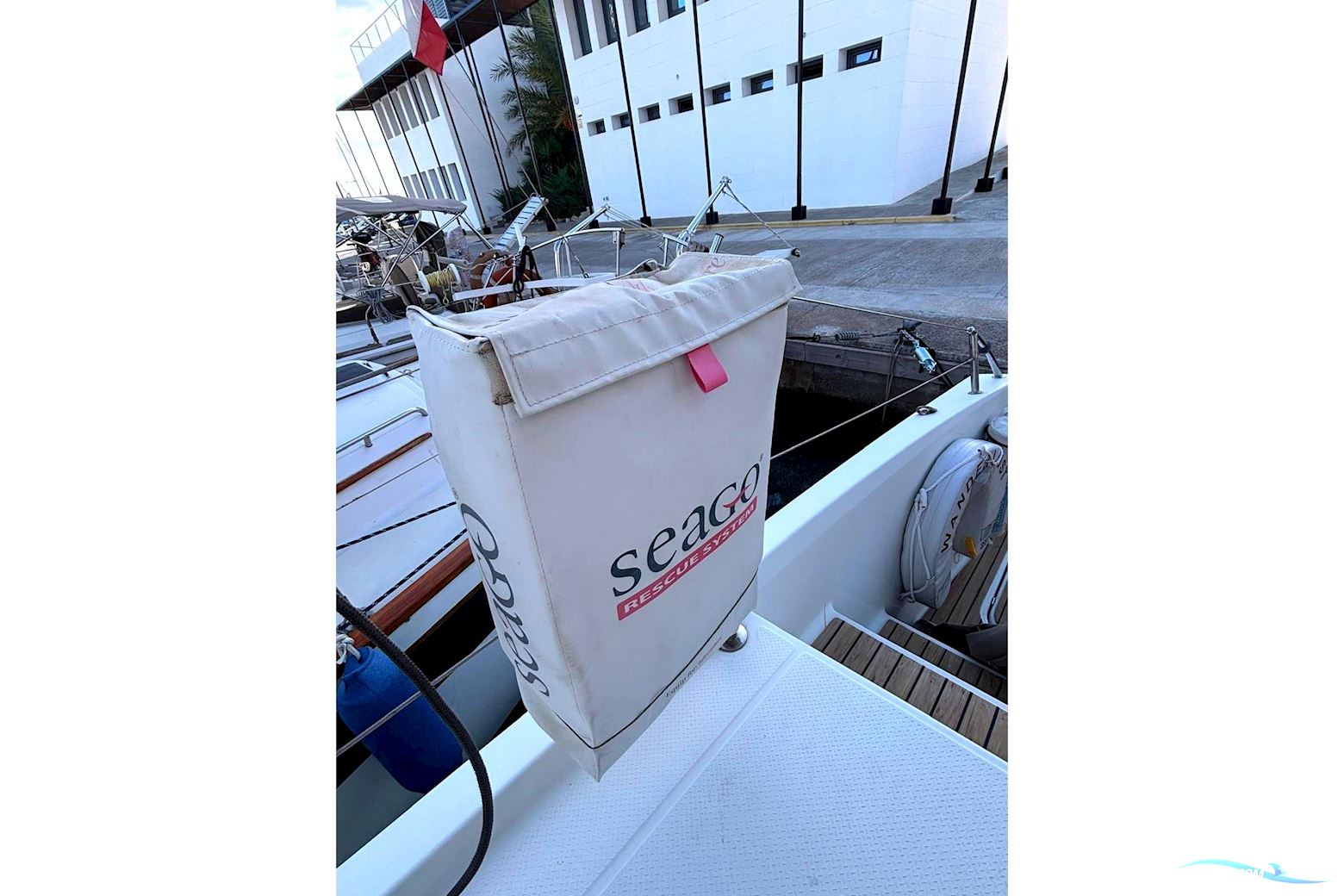 Fountaine Pajot Lucia 40