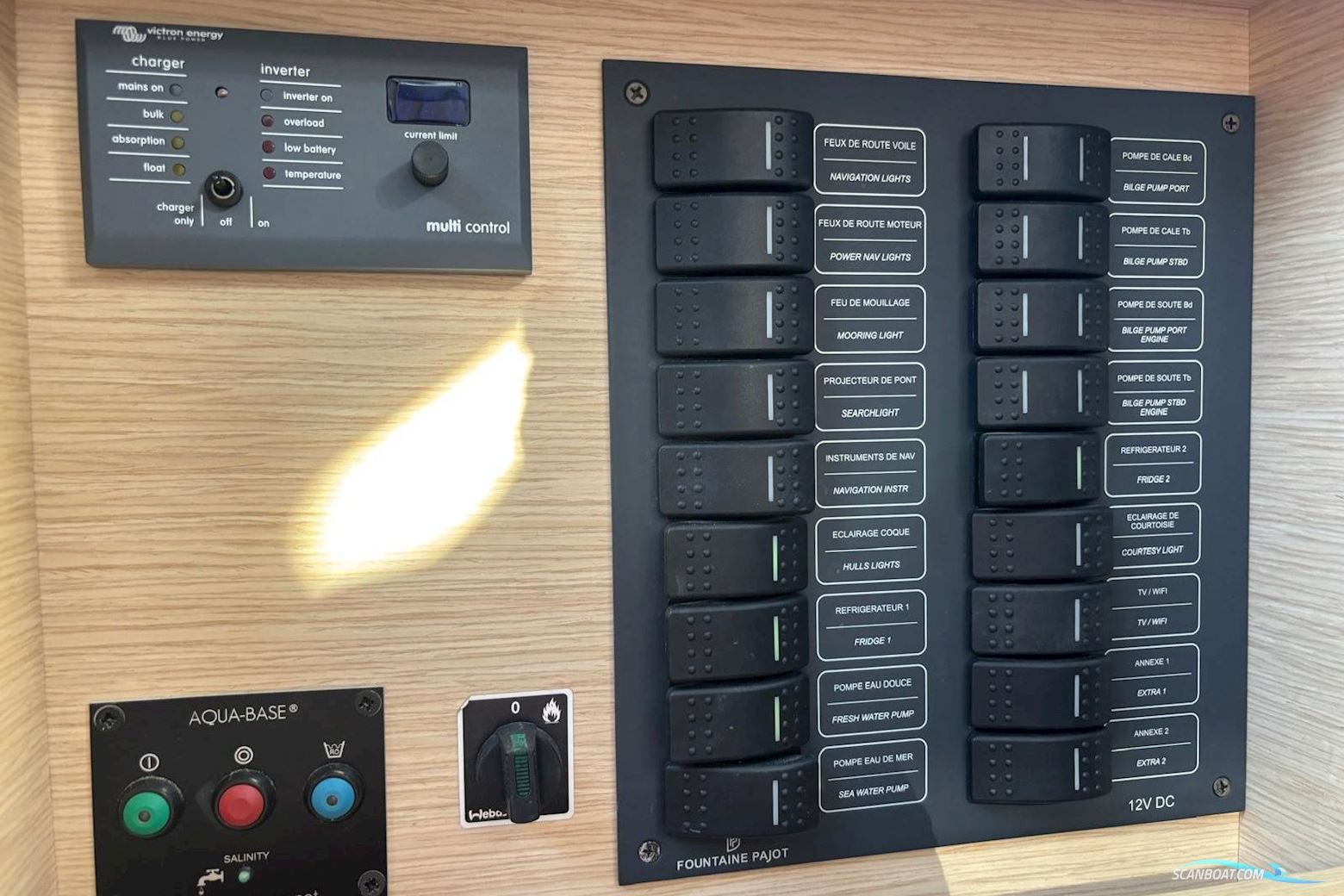 Fountaine Pajot Lucia 40