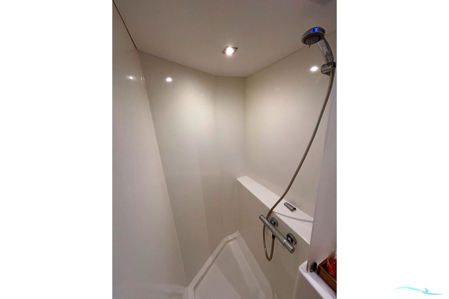 Fountaine Pajot Lucia 40