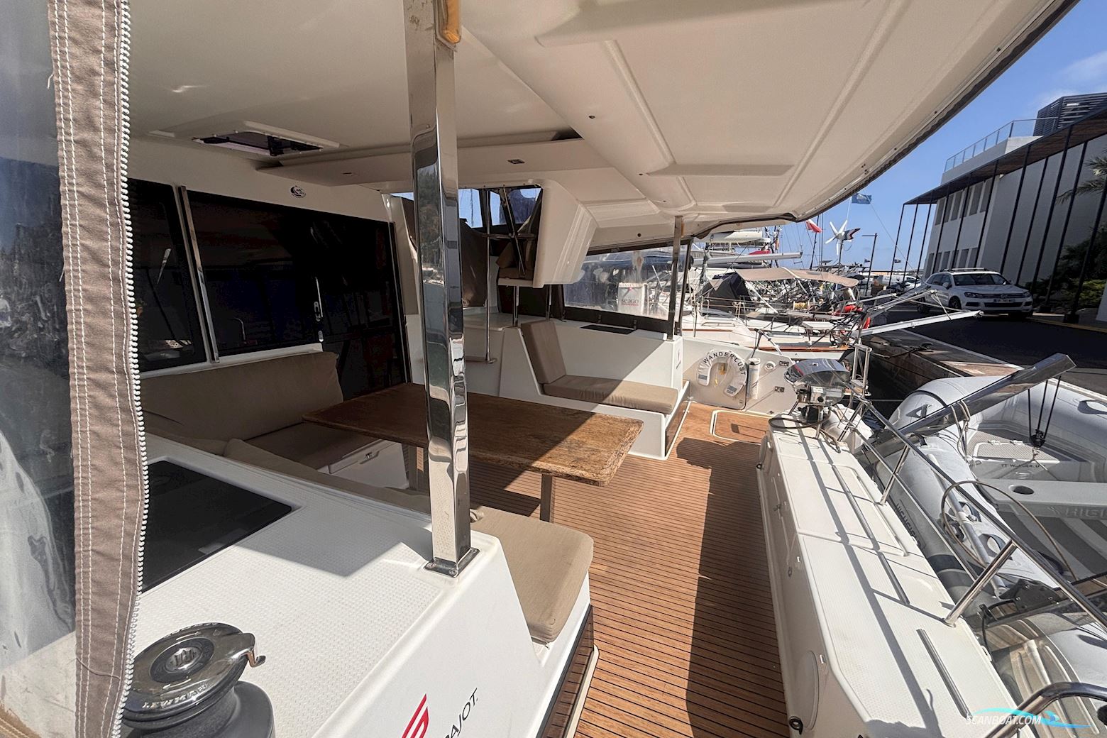 Fountaine Pajot Lucia 40