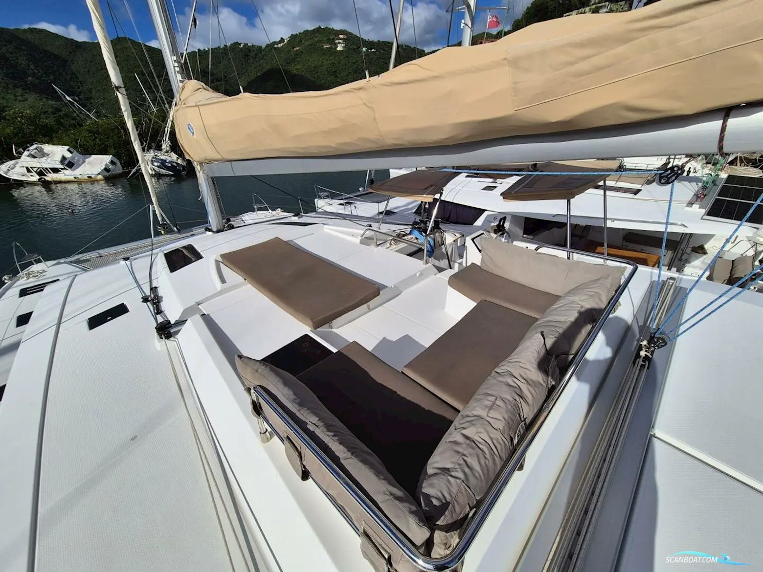 Fountaine Pajot Saona 47
