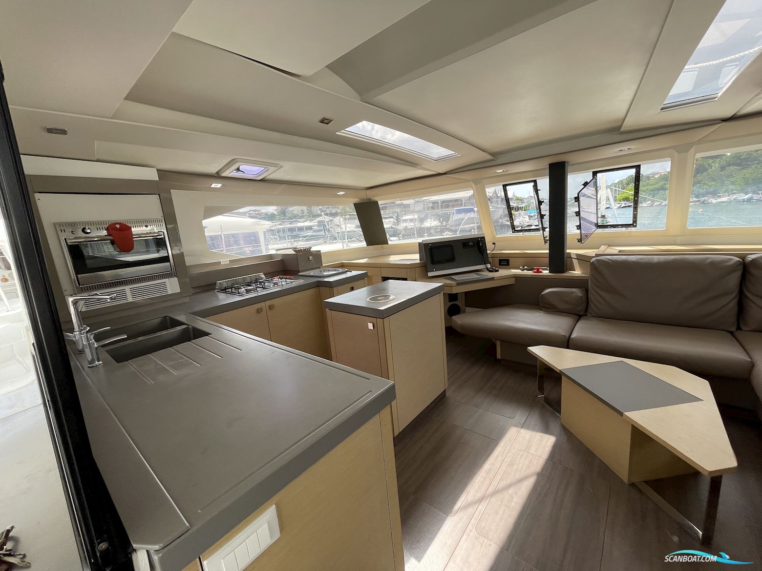 Fountaine Pajot Saona 47