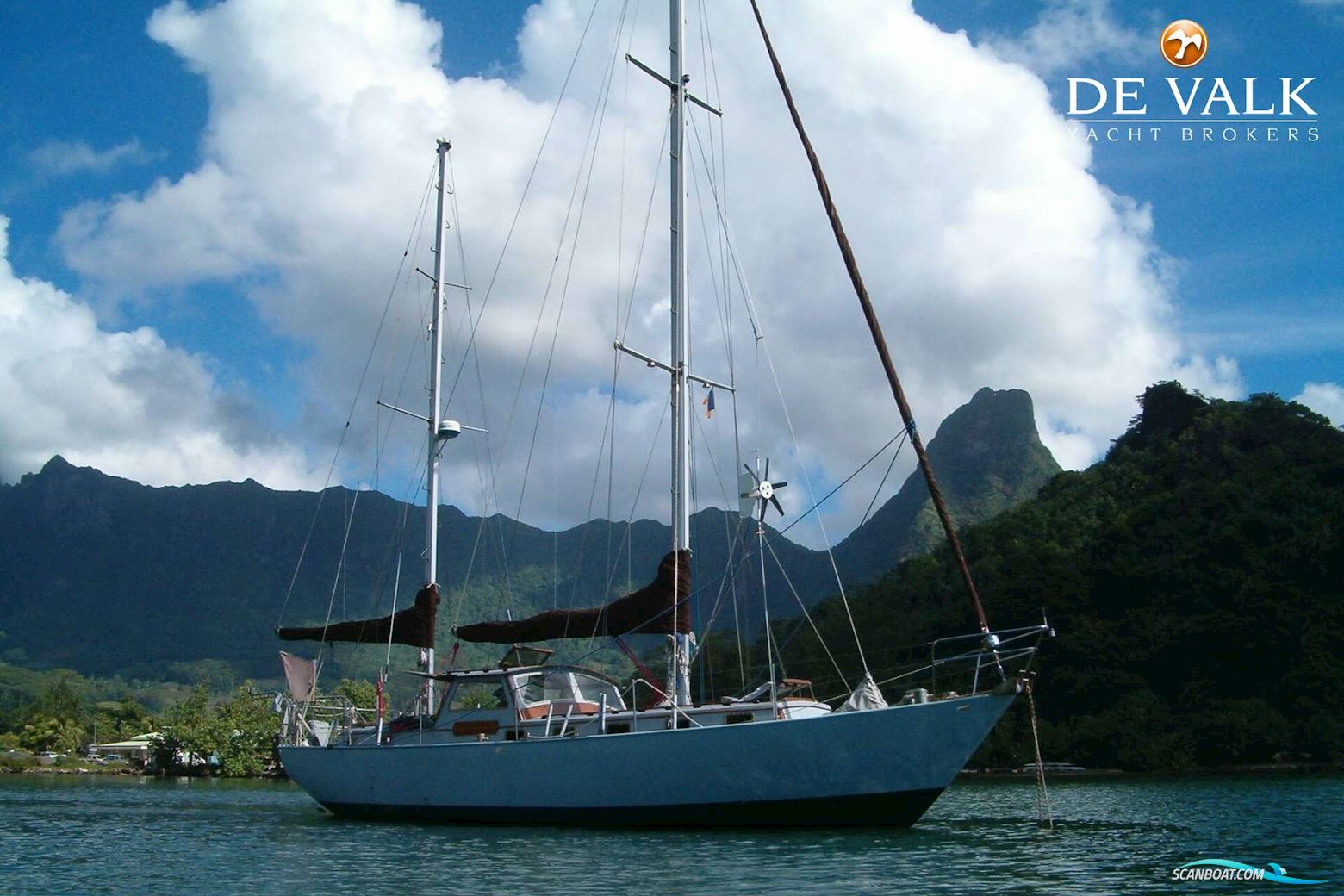 Frans Maas Calypso 43 Zeilboten 1966, met Perkins Sabre motor, Malaisia